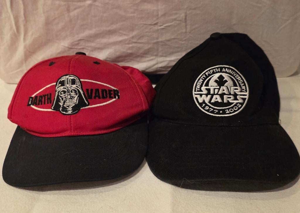 Star Wars caps. 25th anniversary and Darth Vader, Ophalen of Verzenden, Zo goed als nieuw, Gebruiksvoorwerp