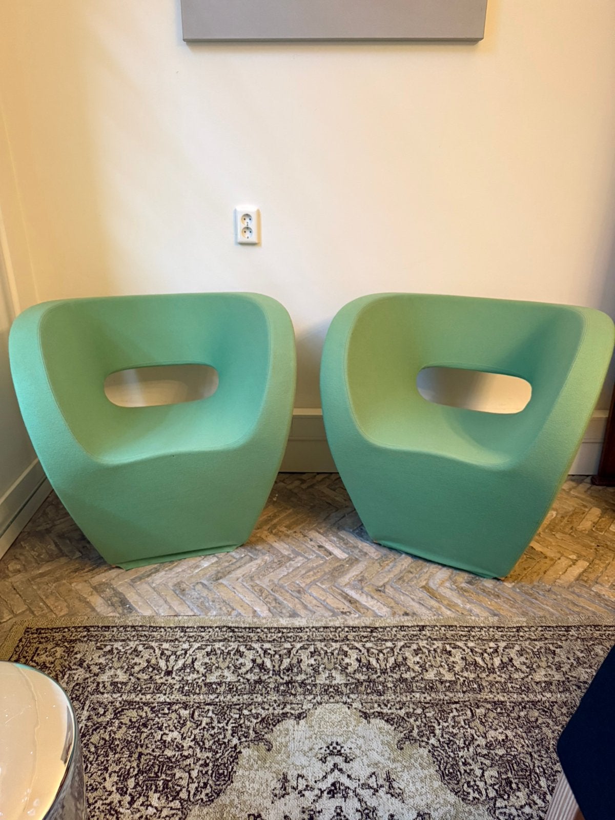 Victoria en Albert van Moroso by Ron Arad, Huis en Inrichting, Fauteuils, Gebruikt, Design, 75 tot 100 cm, Ophalen of Verzenden