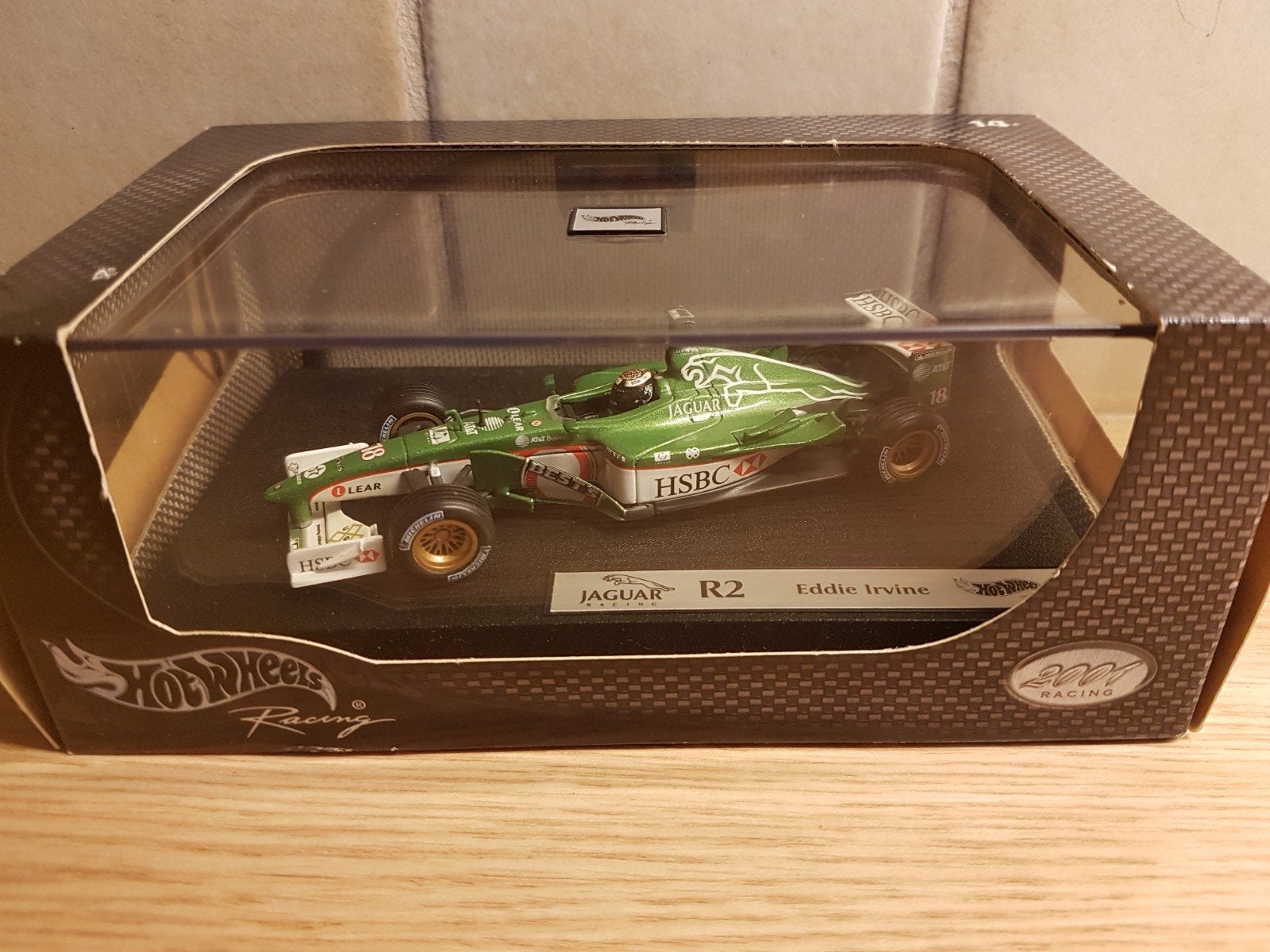 F1 jaguar racing R2 Eddie Irvine 2001, Ophalen of Verzenden, Zo goed als nieuw, Auto, Overige merken