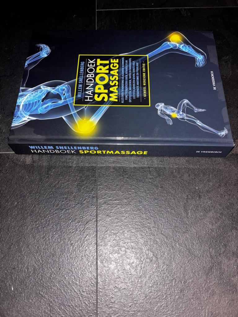 W. Snellenberg - Handboek Sportmassage, Ophalen of Verzenden, Zo goed als nieuw, W. Snellenberg