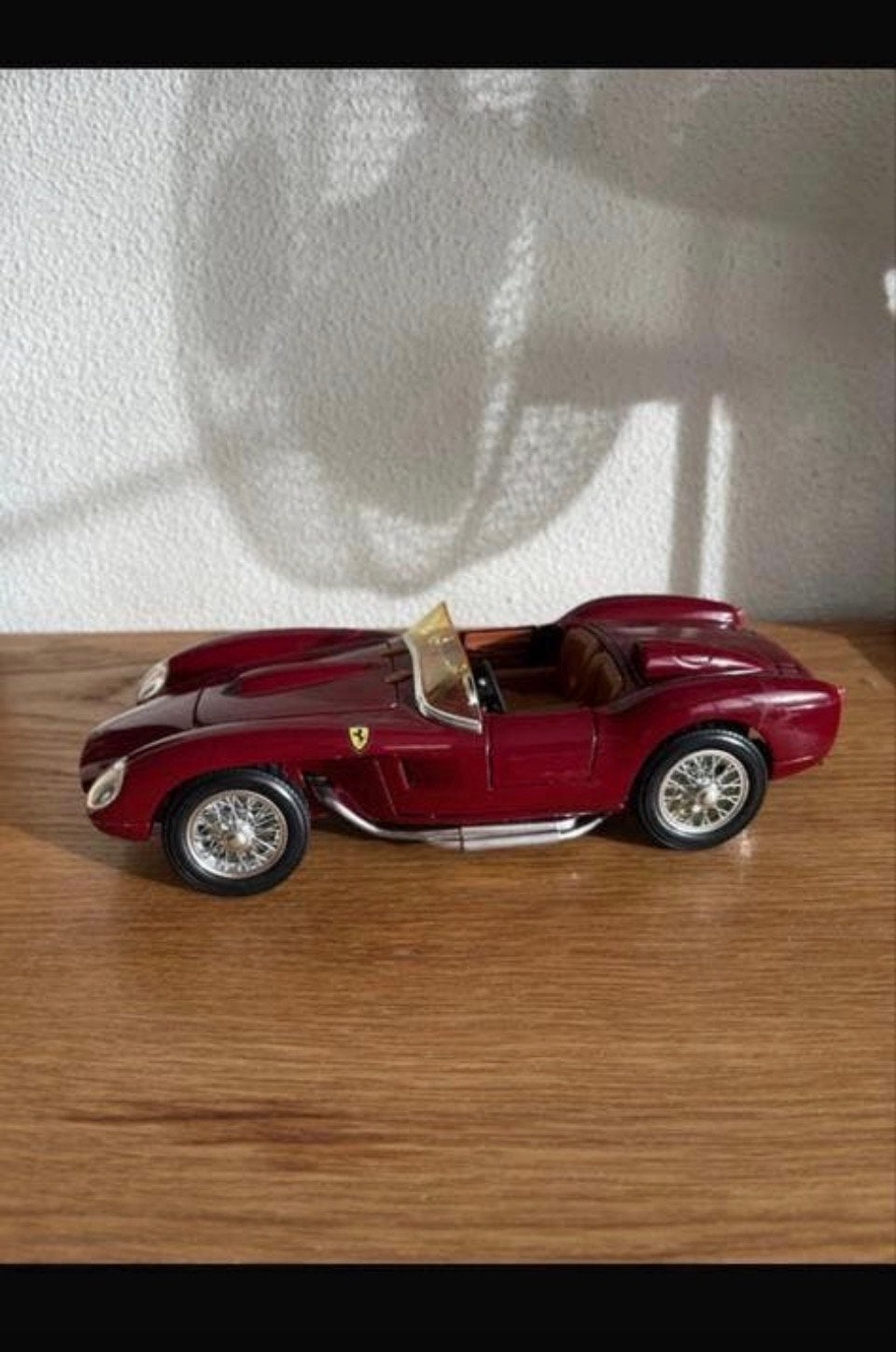 Schaalmodel auto Ferrari sportwagen, Hobby en Vrije tijd, Modelauto's | 1:18, Ophalen of Verzenden, Zo goed als nieuw, Auto, Overige merken