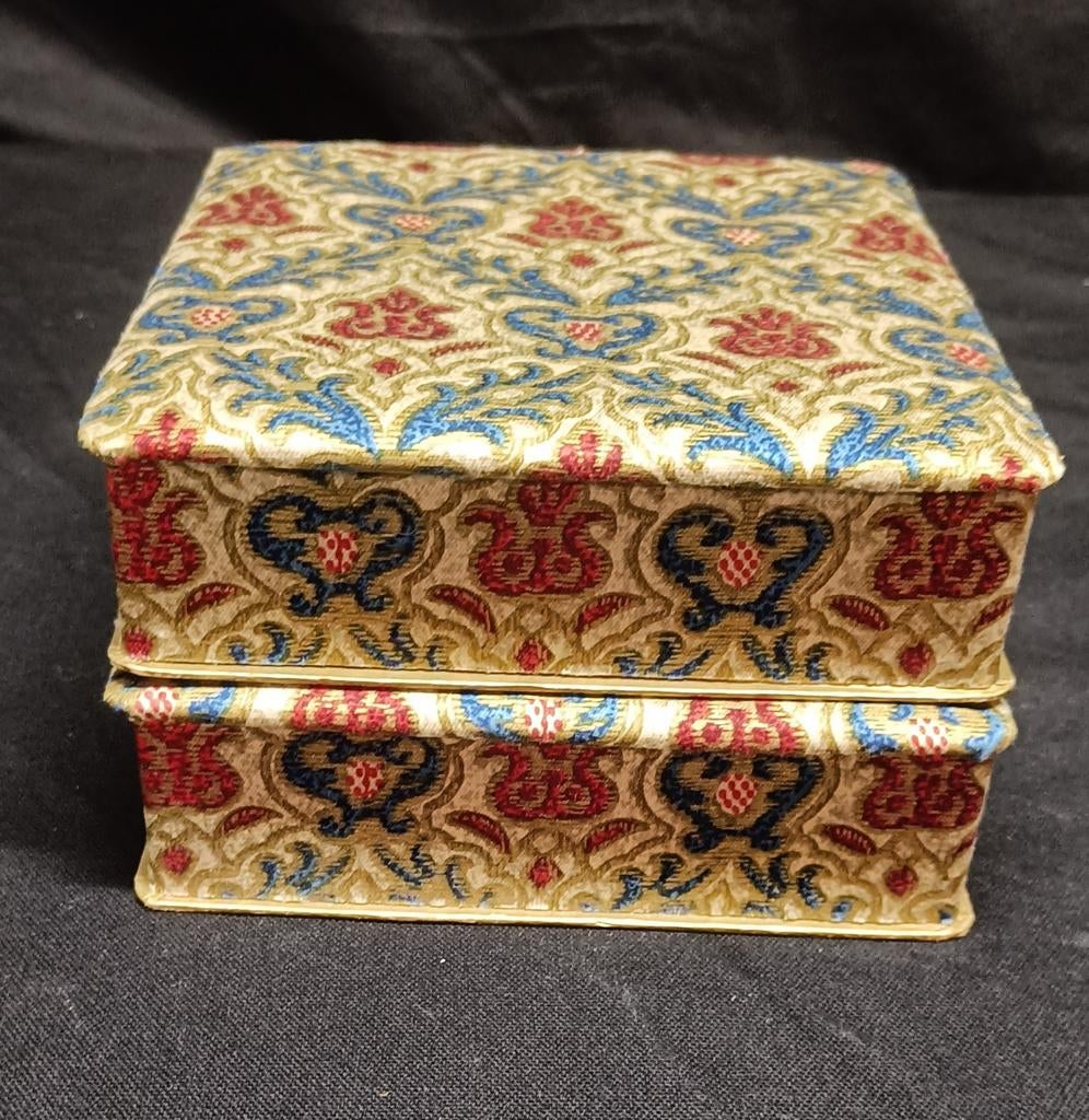 Set van 2 stoffen dozen met patroon - 17,5x17,5x5 cm, Ophalen of Verzenden