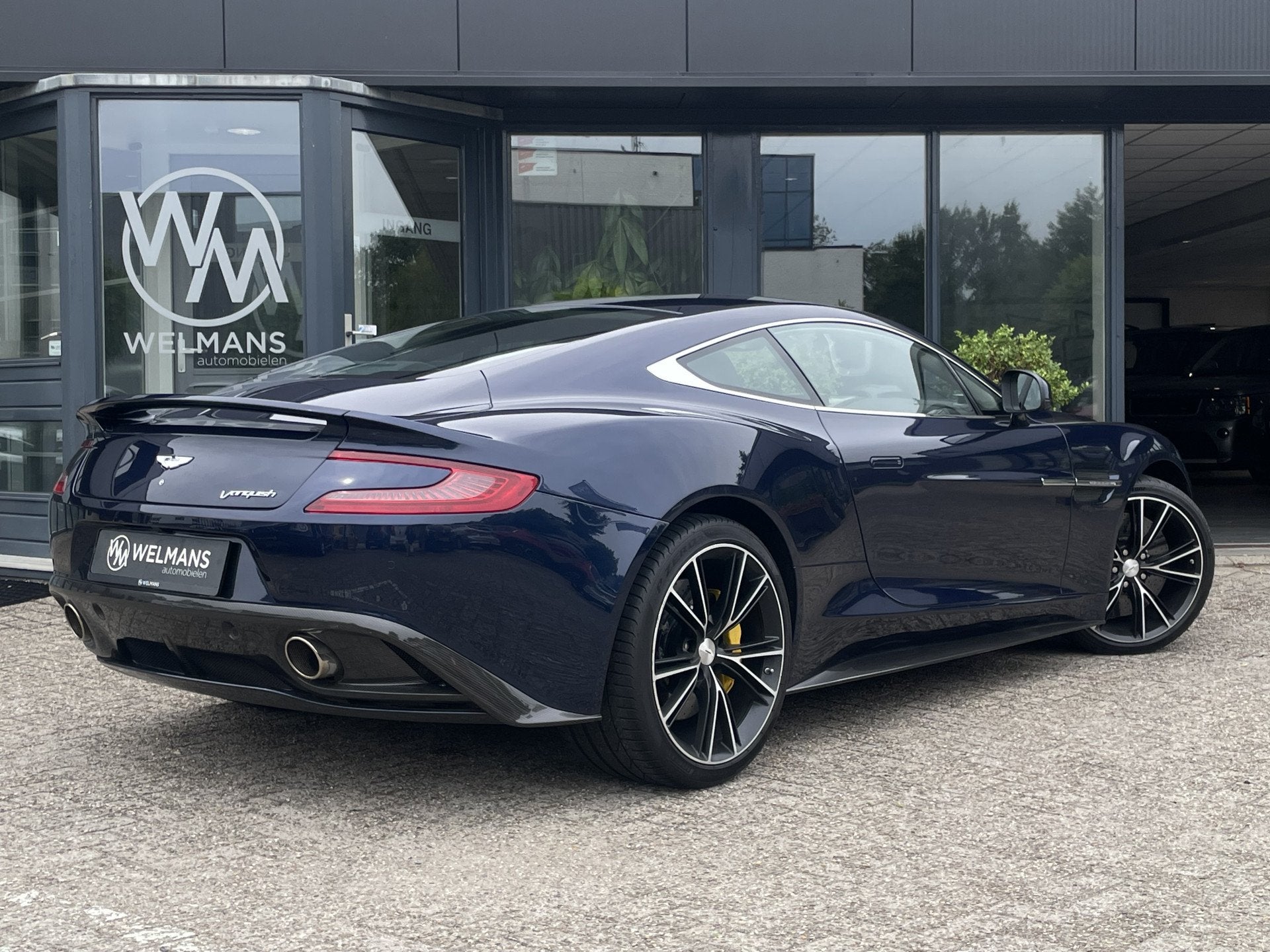 Aston Martin Vanquish 6.0 V12 Touchtronic Originele Zwitser, Auto's, Aston Martin, Automaat, Dealer onderhouden, Achterwielaandrijving