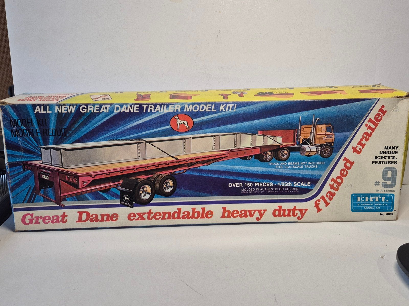 Ertl Great Dane extendable heavy duty trailer 1:25, Hobby en Vrije tijd, Modelbouw | Auto's en Voertuigen, Overige merken, Groter dan 1:32