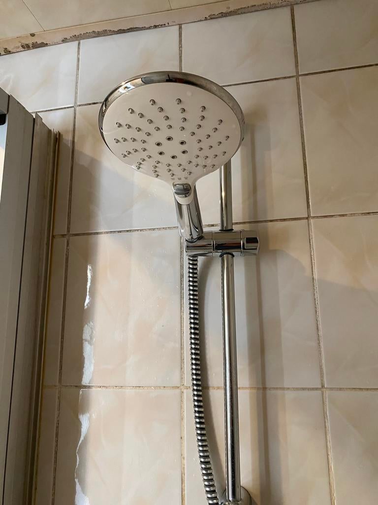 Bad mengkraan merk kraan grohe, Ophalen, Zo goed als nieuw