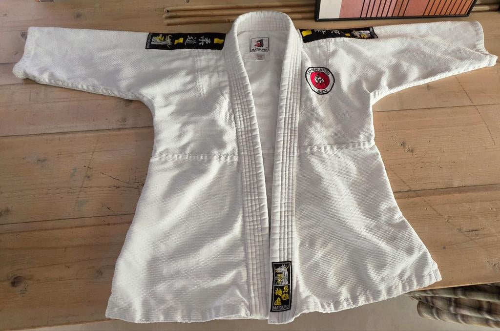 Judopak Matsuru maat 130, Sport en Fitness, Maat XS of kleiner, Ophalen of Verzenden, Gebruikt, Judo