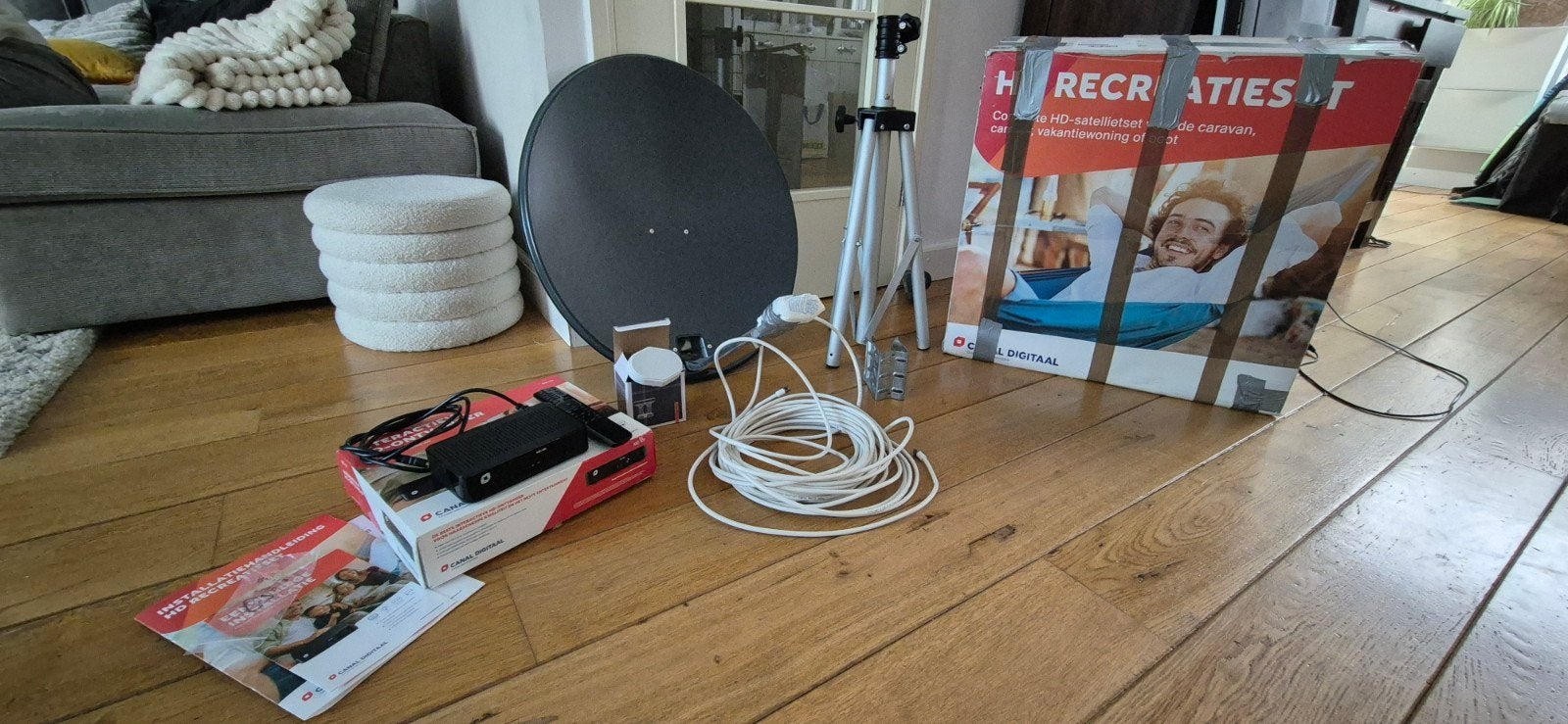 Canal Digitaal Recreatieset MZ-101 HD-ontvanger schotel, Ophalen, Zo goed als nieuw