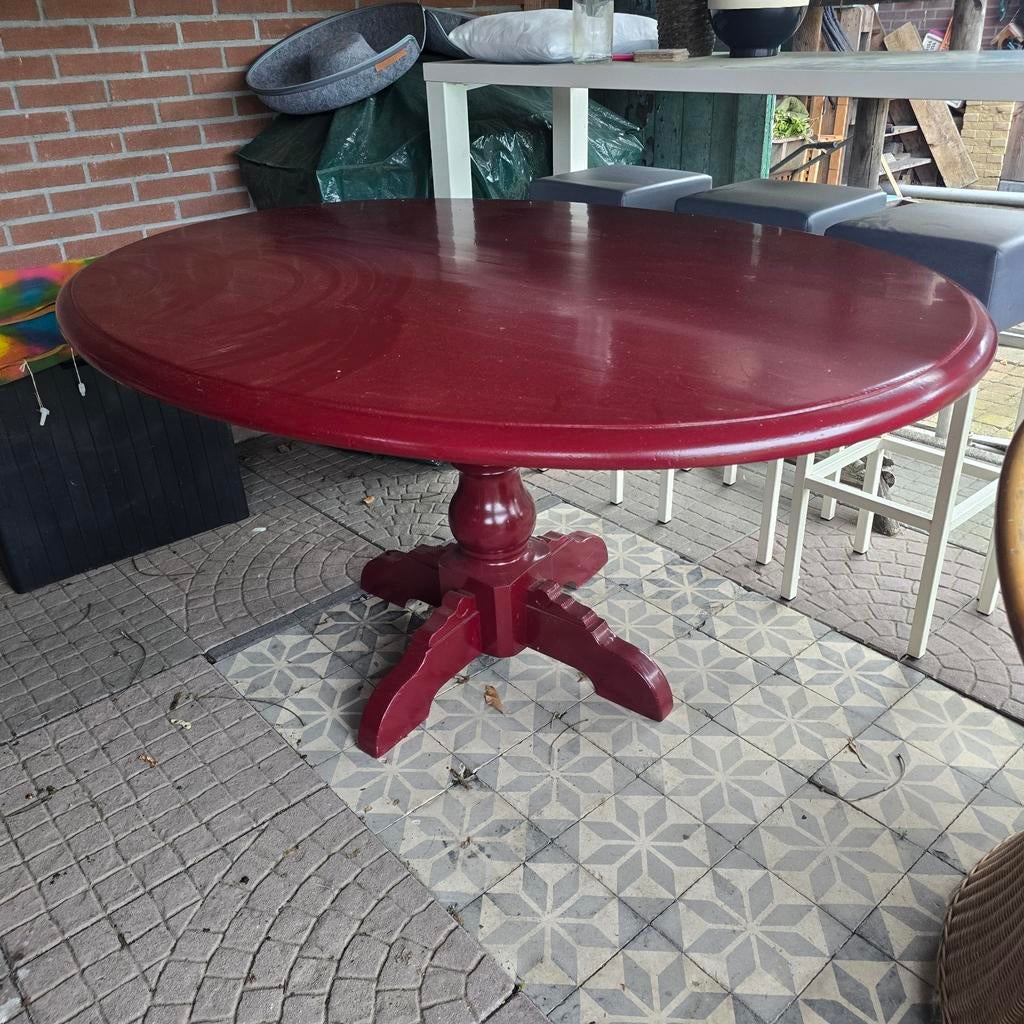 Ovale bordeauxrode tafel - 157x115 cm, Huis en Inrichting, Tafels | Eettafels, Gebruikt, 100 tot 150 cm, Ophalen of Verzenden