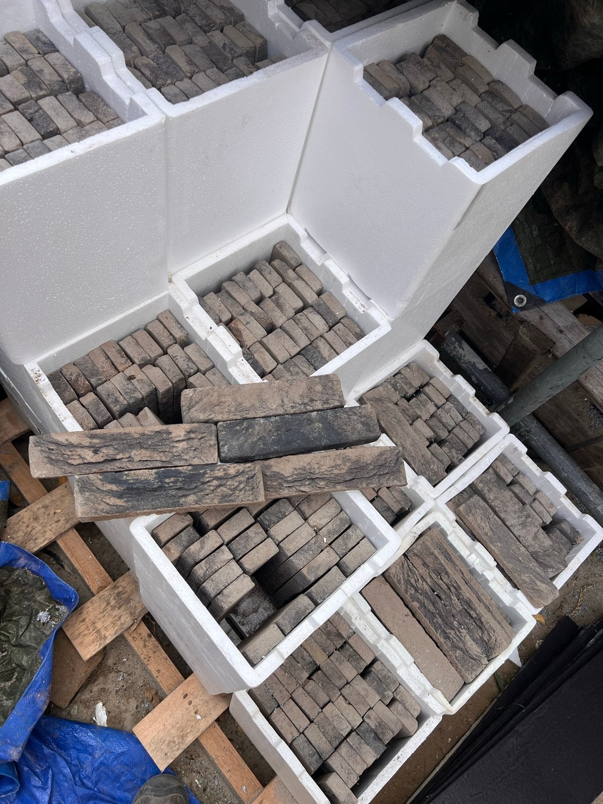 Gevelstenen / Bakstenen - Nieuw, Ophalen, Nieuw, Bakstenen