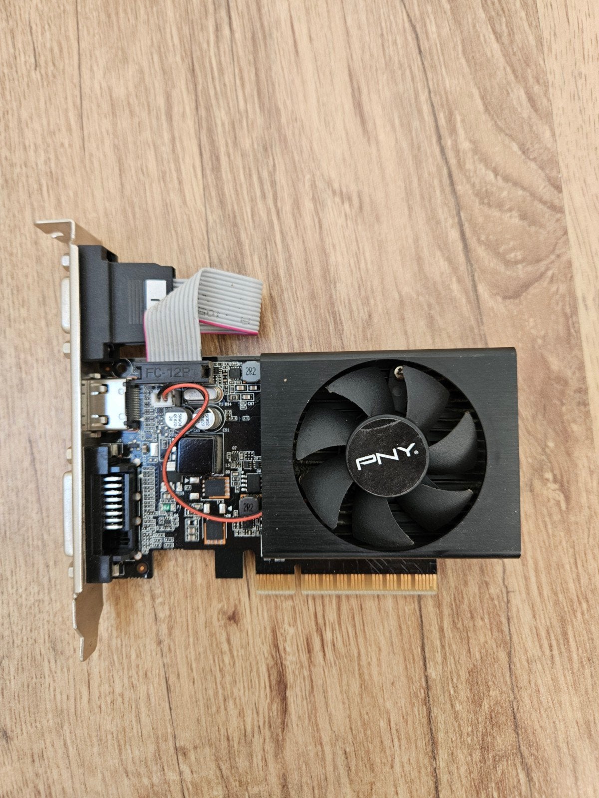 PNY GeForce GT 730 2GB DDR3 low profile videokaart, Computers en Software, Gebruikt, GDDR3, HDMI, Ophalen of Verzenden