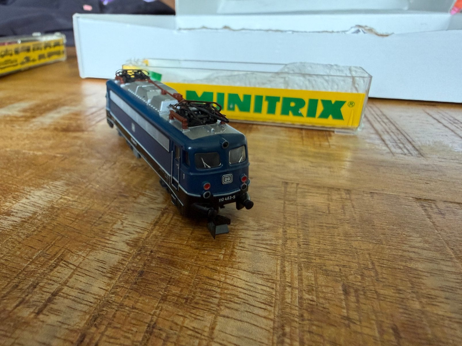 Minitrix BR 110 483-5 DB Blauw als nieuw N spoor, Trix, Ophalen of Verzenden, Zo goed als nieuw, Analoog