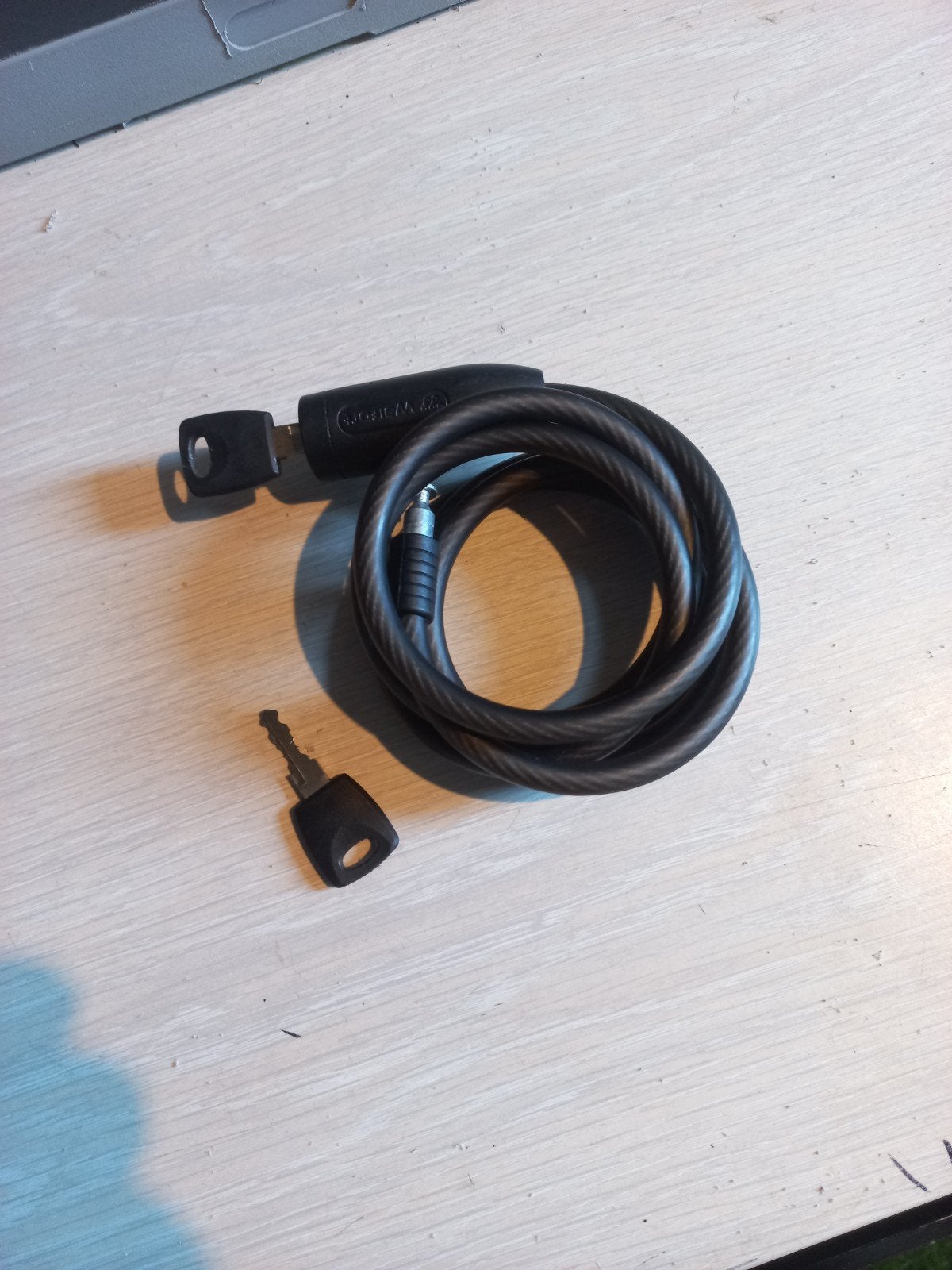 Fietsslot met  2 sleutels., Ophalen of Verzenden, Gebruikt, Kabelslot