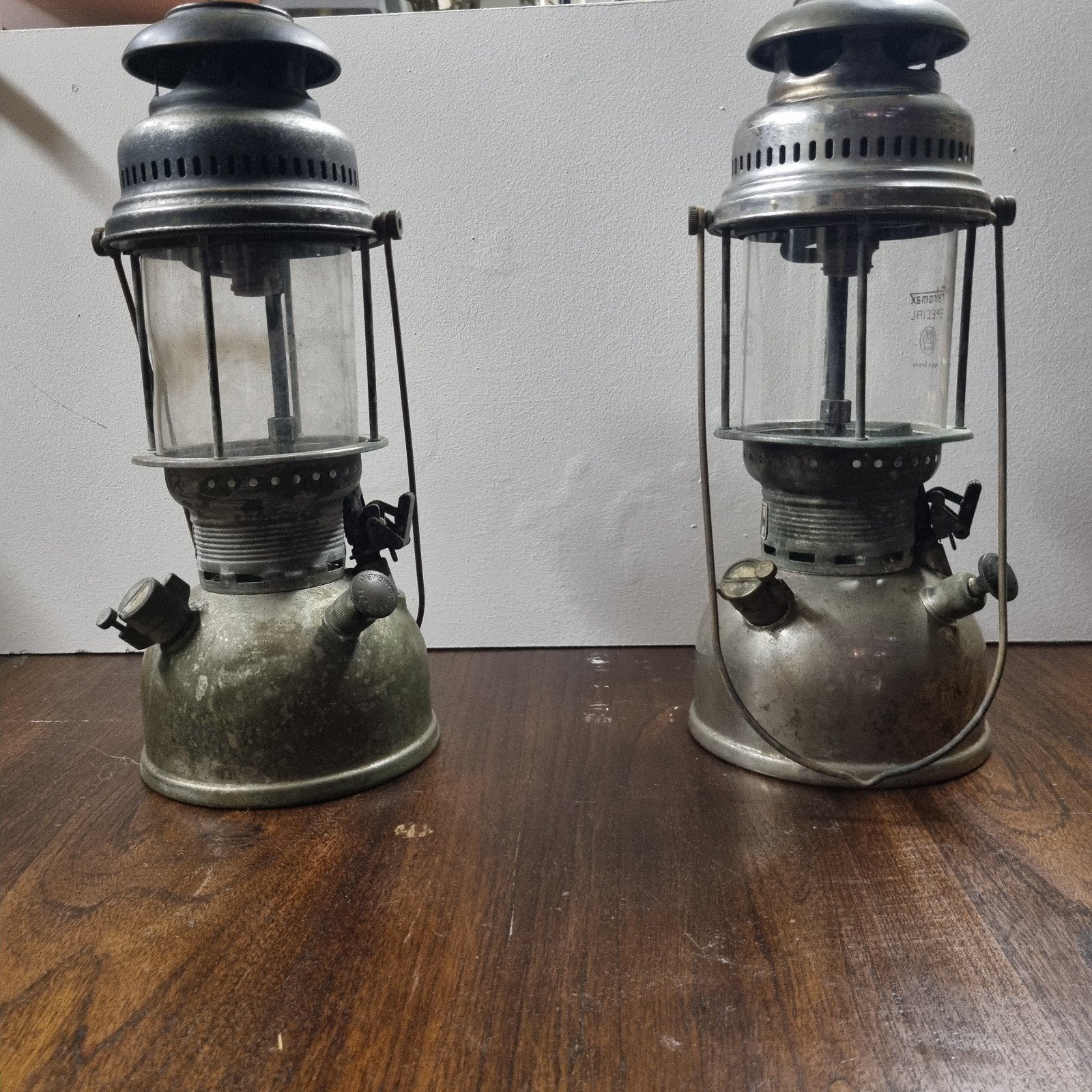 2 Petromax Petroleumlampen 40cm - Vintage Kampeerlampen, Ophalen of Verzenden
