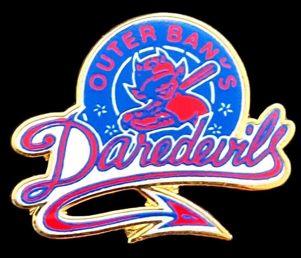 Daredevils- Outer Banks pin, Verzenden, Nieuw, Sport, Speldje of Pin