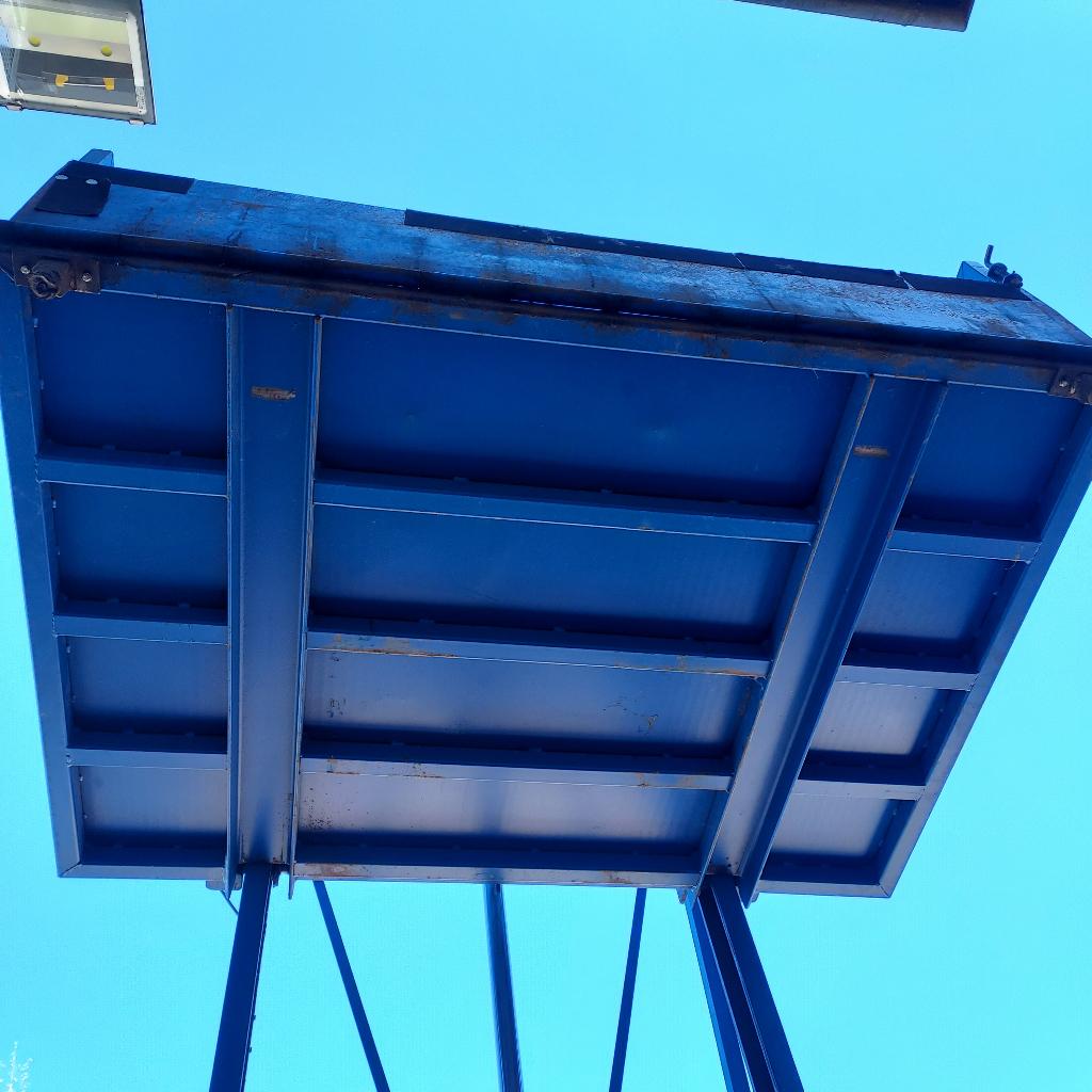 Mobiele goederenlift 1000kg 3,6mtr omhoog, Ophalen, Gebruikt, Elektrisch