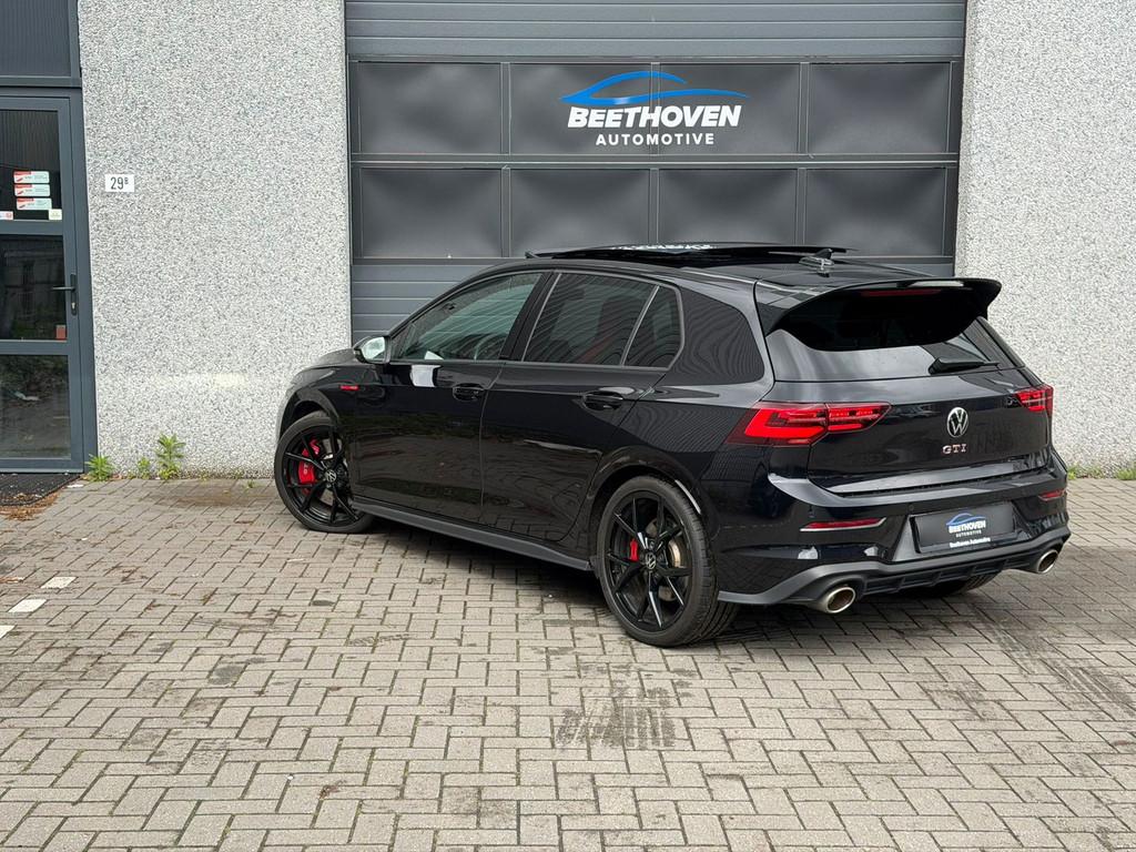 Volkswagen GOLF 2.0 TSI GTI Clubsport Matrix/H&K/HuD/Pano, Euro 6, 4 cilinders, 1984 cc, Zwart