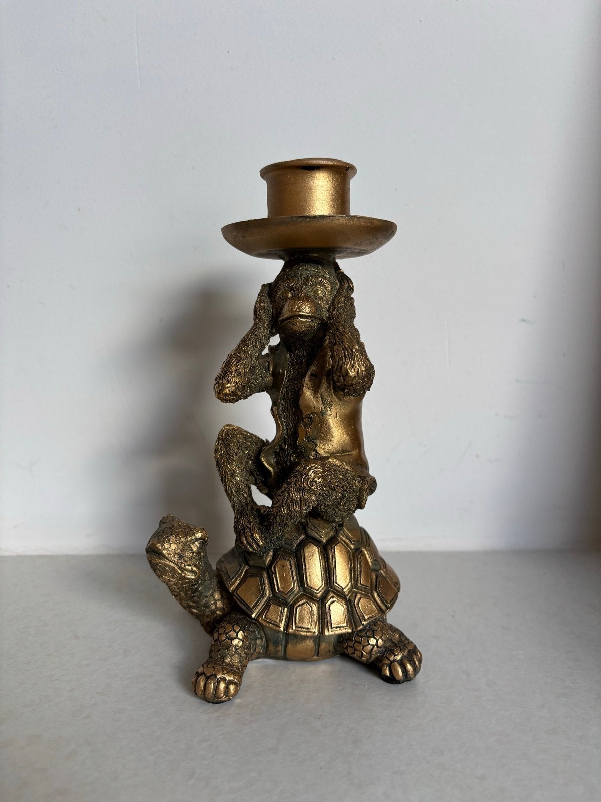 Unieke gouden kandelaar aap en schildpad, Ophalen, Kunststof, Overige merken, Zo goed als nieuw