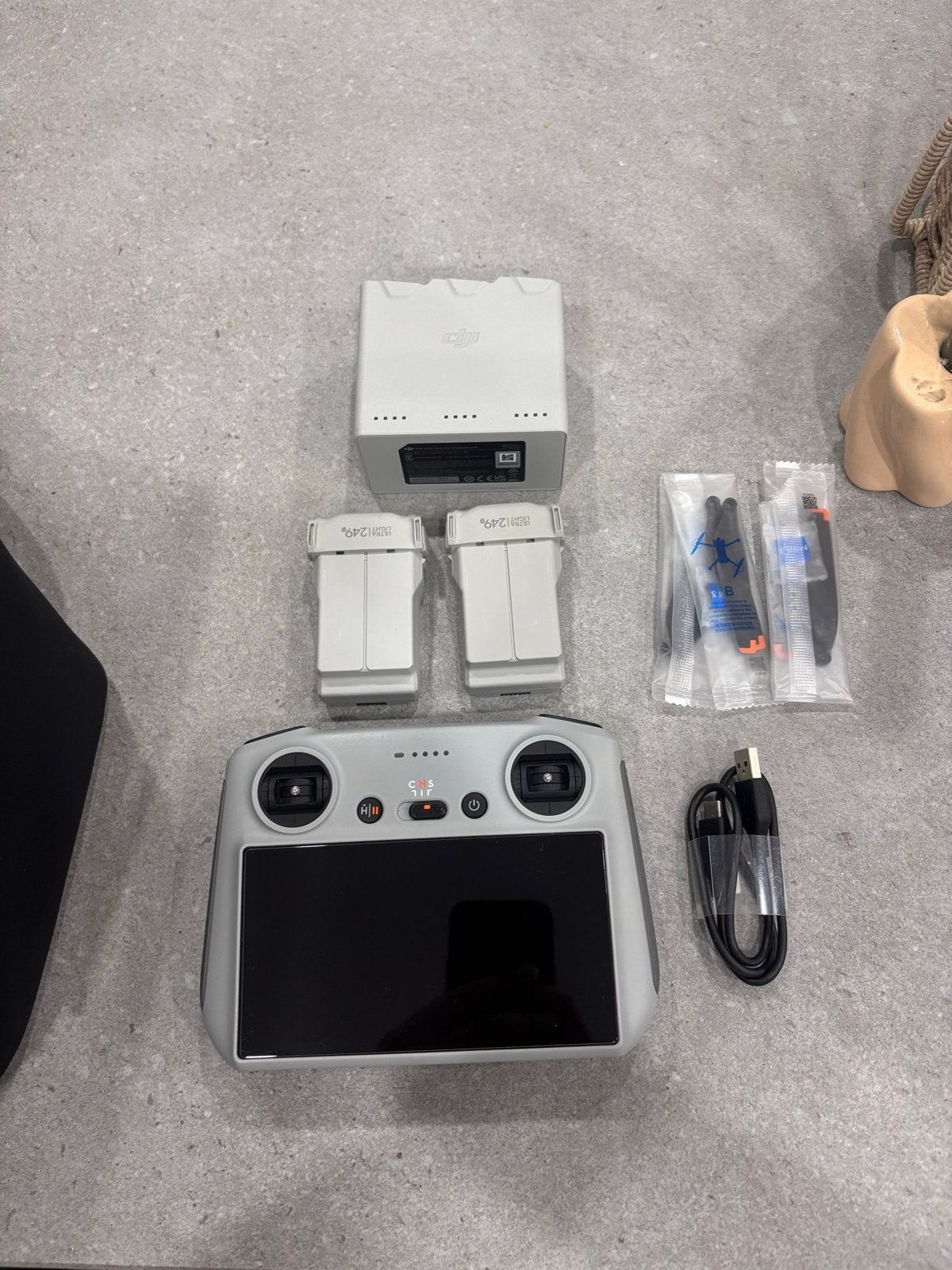 DJI Mini 3  met Fly More Kit - Gebruikt (beschadigd), Ophalen, 30 tot 45 minuten, Cameradrone, 5 tot 10 kilometer