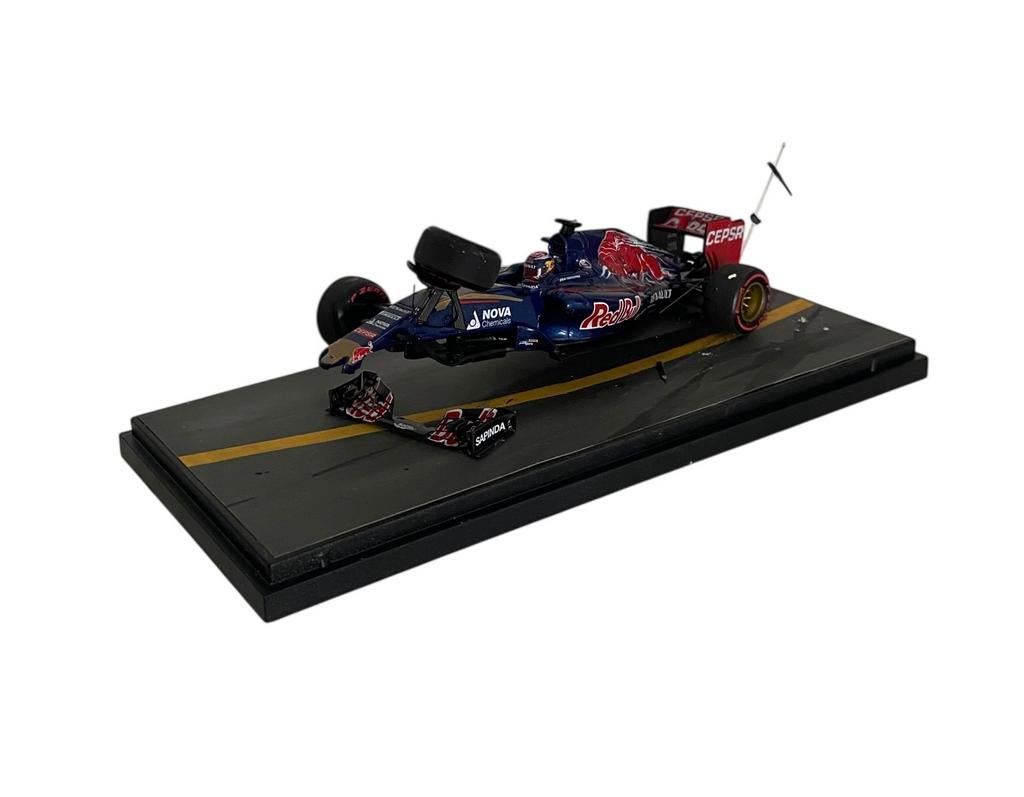 Max Verstappen crash Monaco 2015 1/43, Ophalen of Verzenden, Zo goed als nieuw, Auto, Overige merken