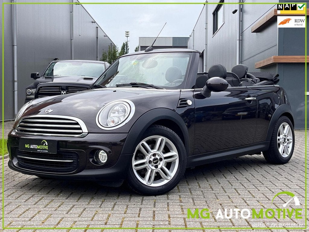 Mini Mini Cabrio 1.6 Cooper Chili | Leder | Navi | NL auto |, Gebruikt, 4 cilinders, 4 stoelen, Bedrijf