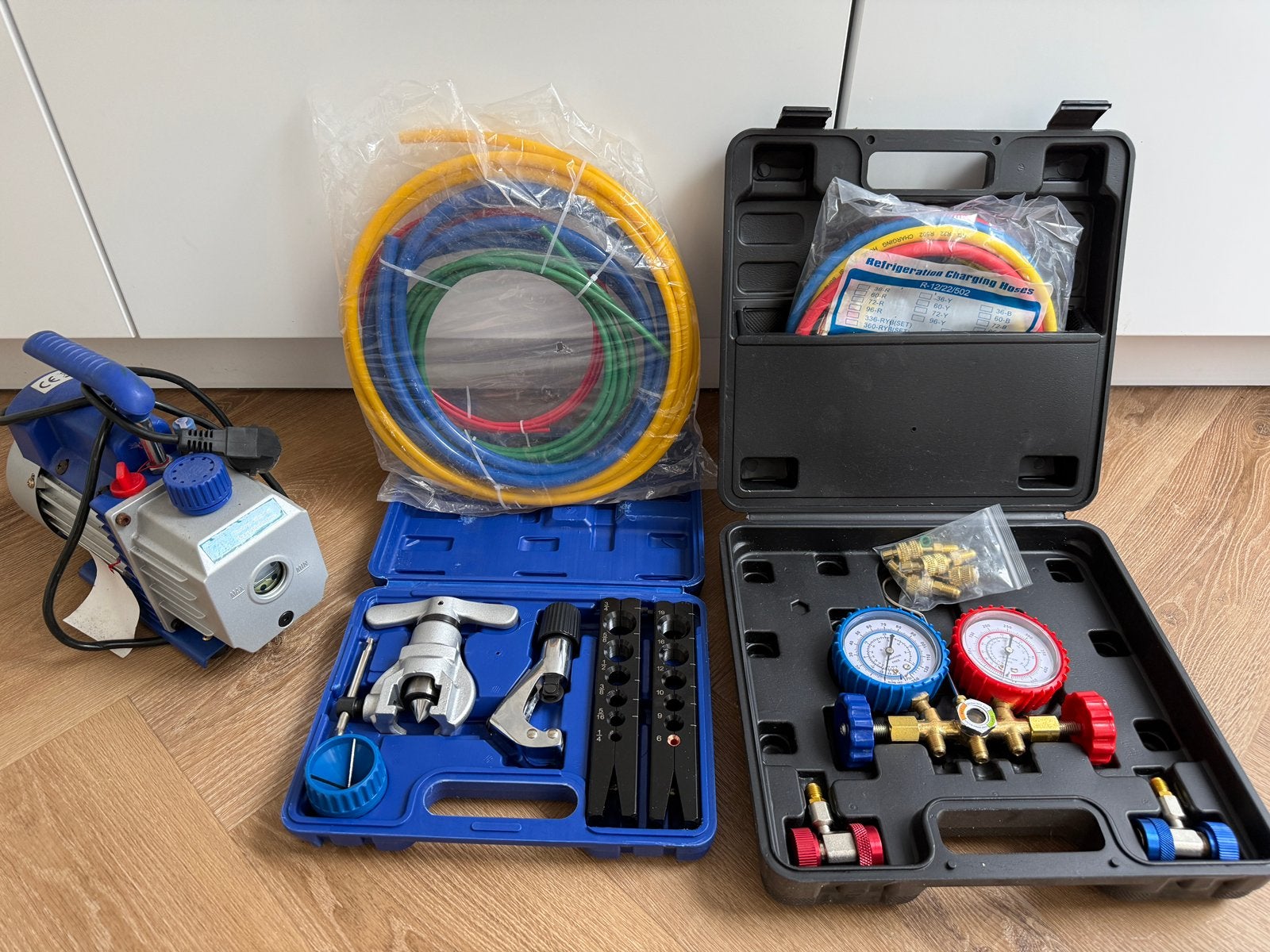 Vacuümpomp + Flairtool + Buigveren te huur airco vacumeren, Ophalen, Zo goed als nieuw