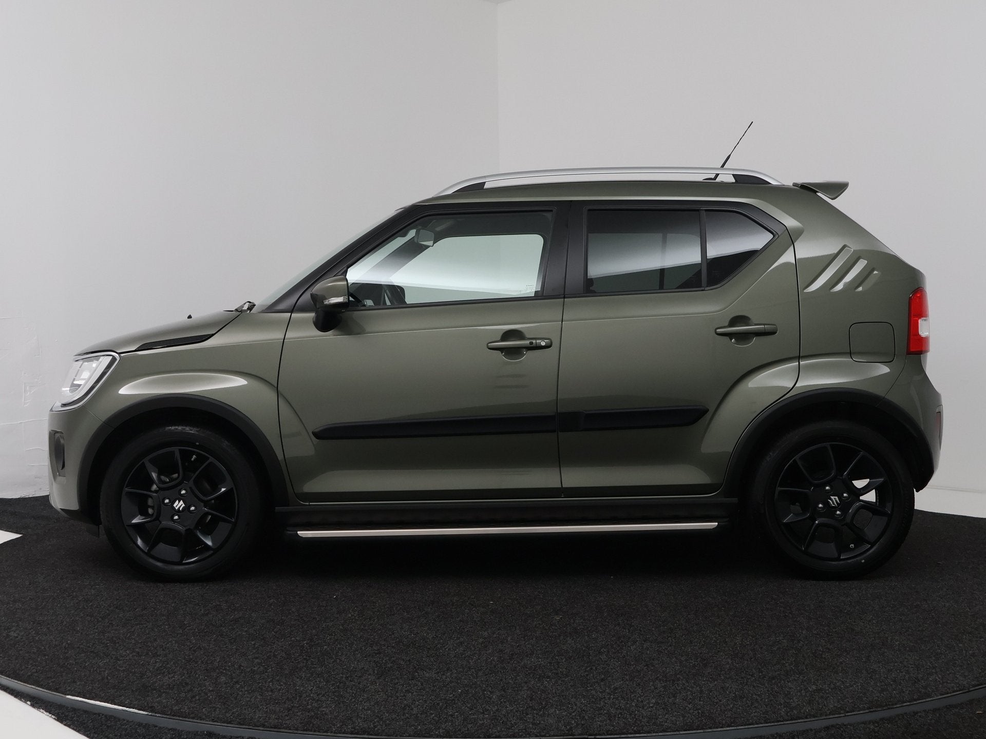 Suzuki Ignis 1.2 Smart Hybrid Style | Navigatie | Keyless en, Stof, Gebruikt, 4 cilinders, Origineel Nederlands