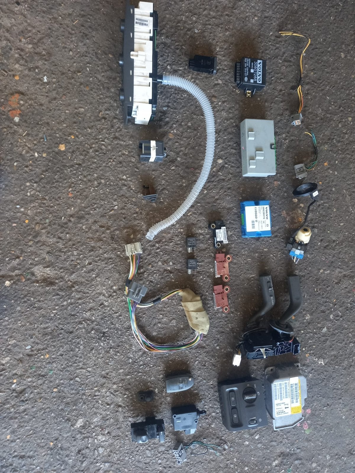 Party onderdelen van een volvo v40 uit 2003, Ophalen, Volvo v40, ., Volvo