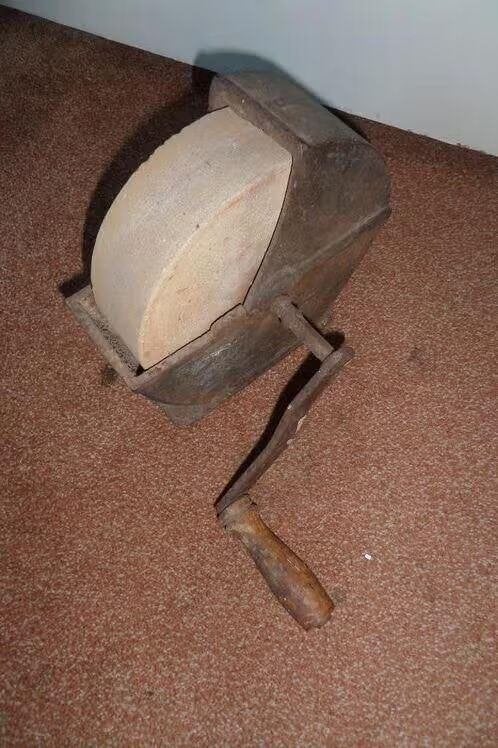 Slijpsteen antiek - Praktikus ui 1918-1920 - €55,00, Ophalen