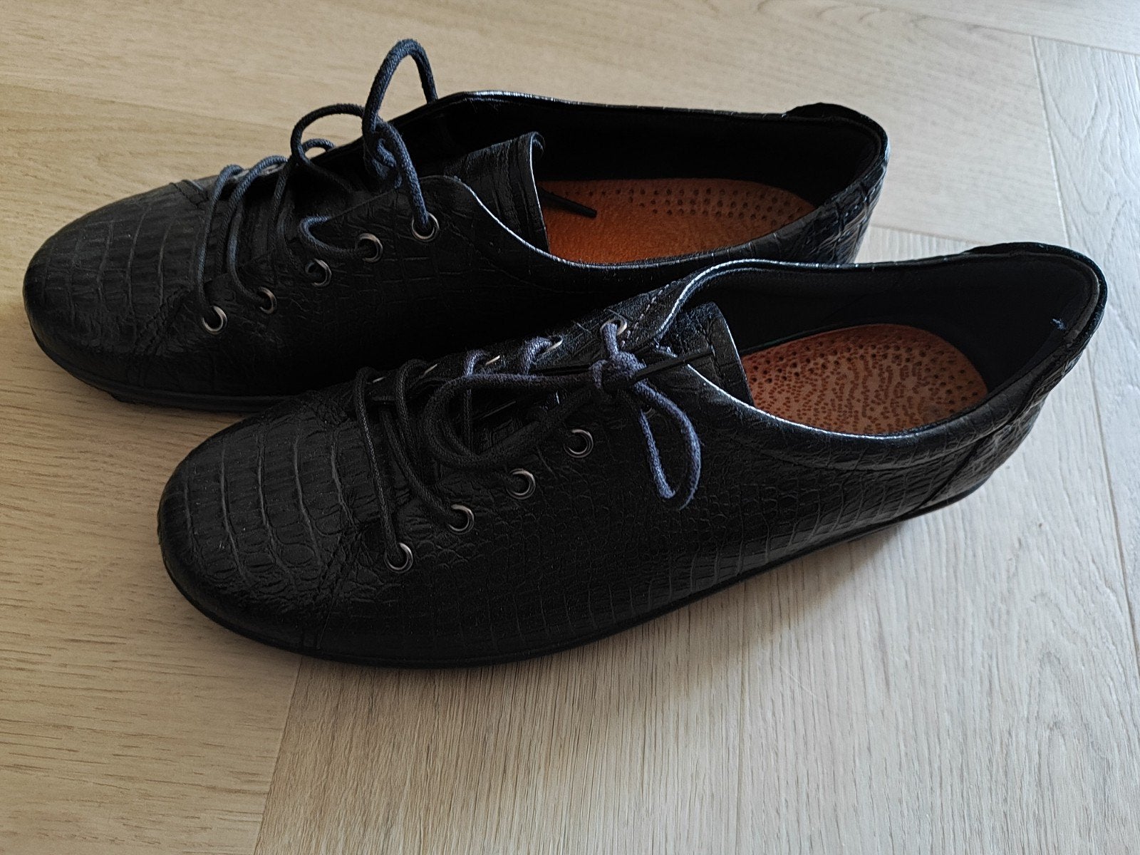 Ecco schoenen maat 42 zwart krokodillen print, Ecco, Zwart, Ophalen of Verzenden, Zo goed als nieuw