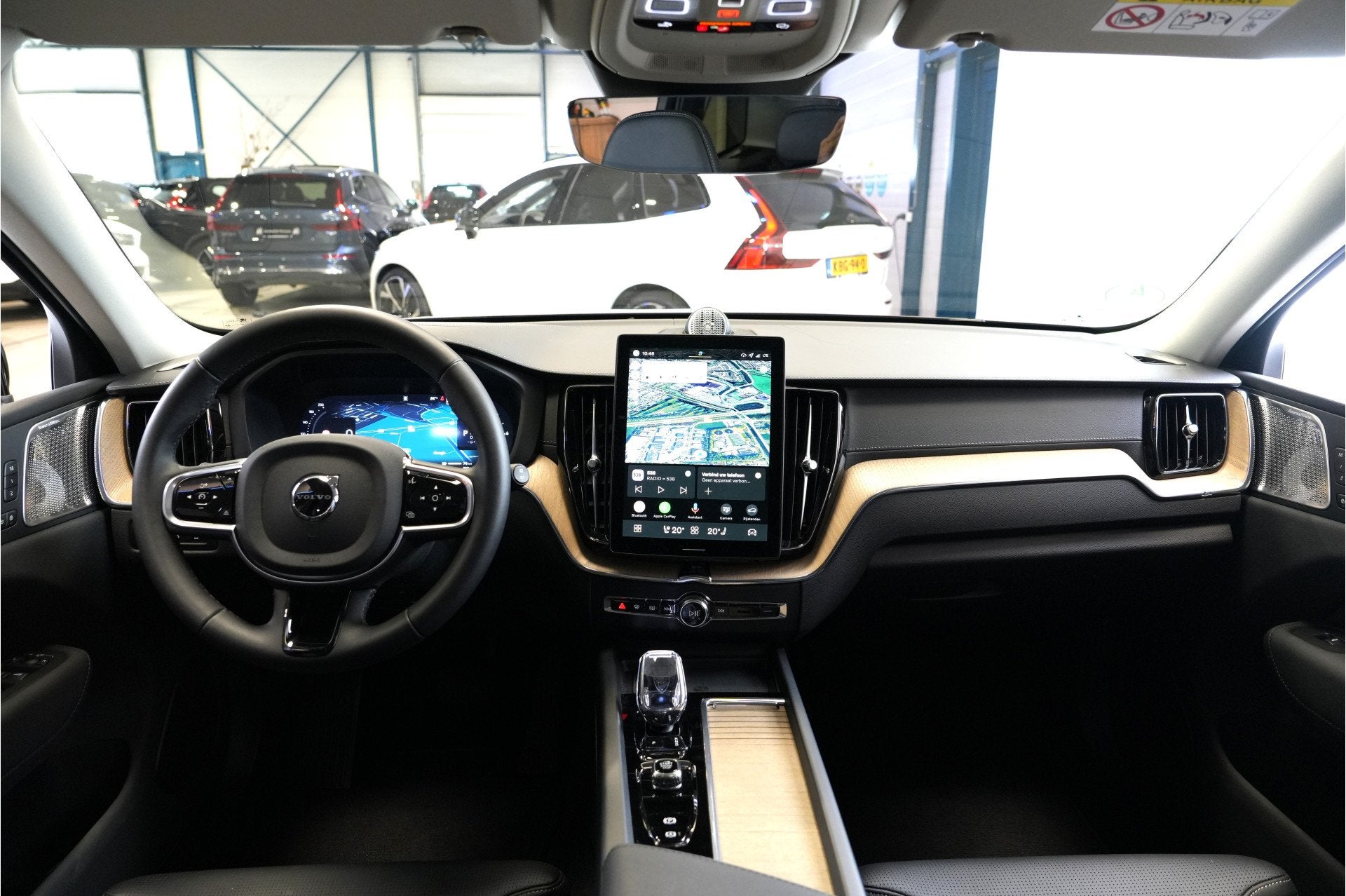 Volvo XC60 2.0 T6 AWD 335kW/399pk Aut8 Recharge Ultra Bright, Auto's, Automaat, Gebruikt, Euro 6, 4 cilinders