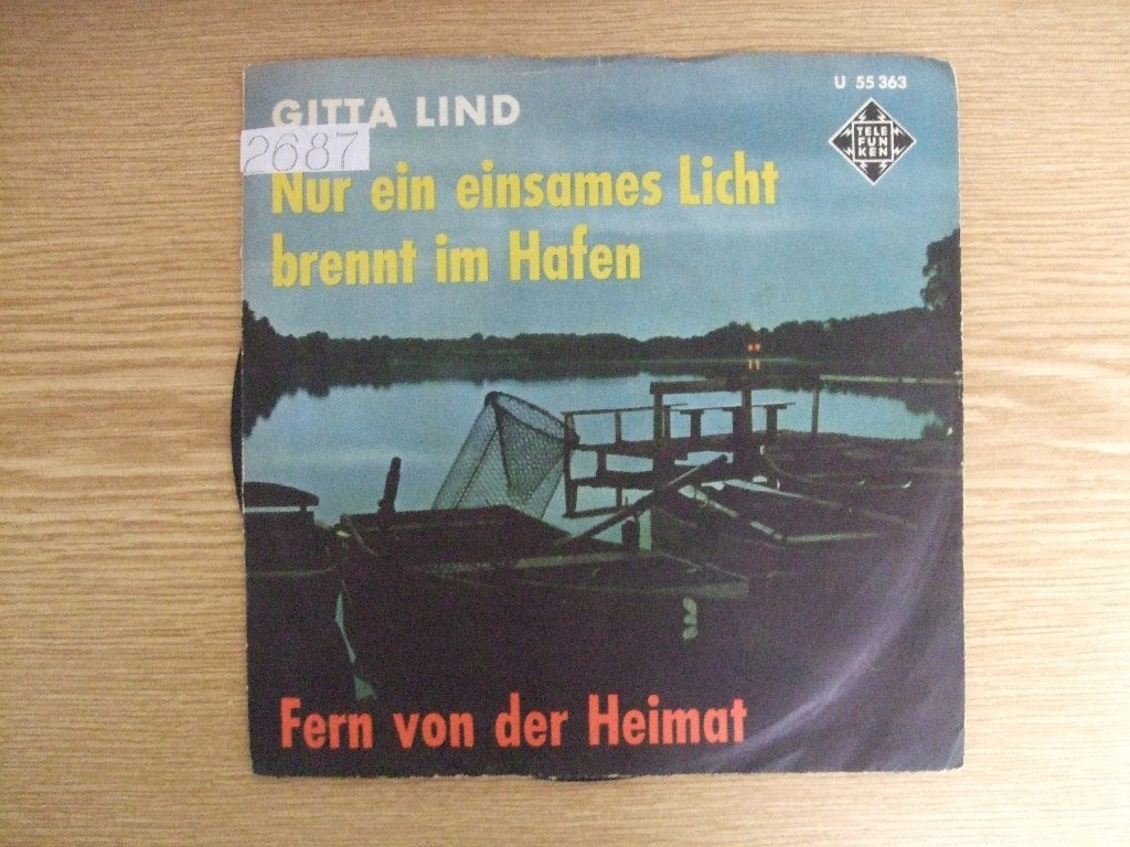 GITTA LIND    NUR EIN EINSAMES LICHT BRENNT IM HAFEN / FERN, 7 inch, Ophalen of Verzenden, Zo goed als nieuw, Pop