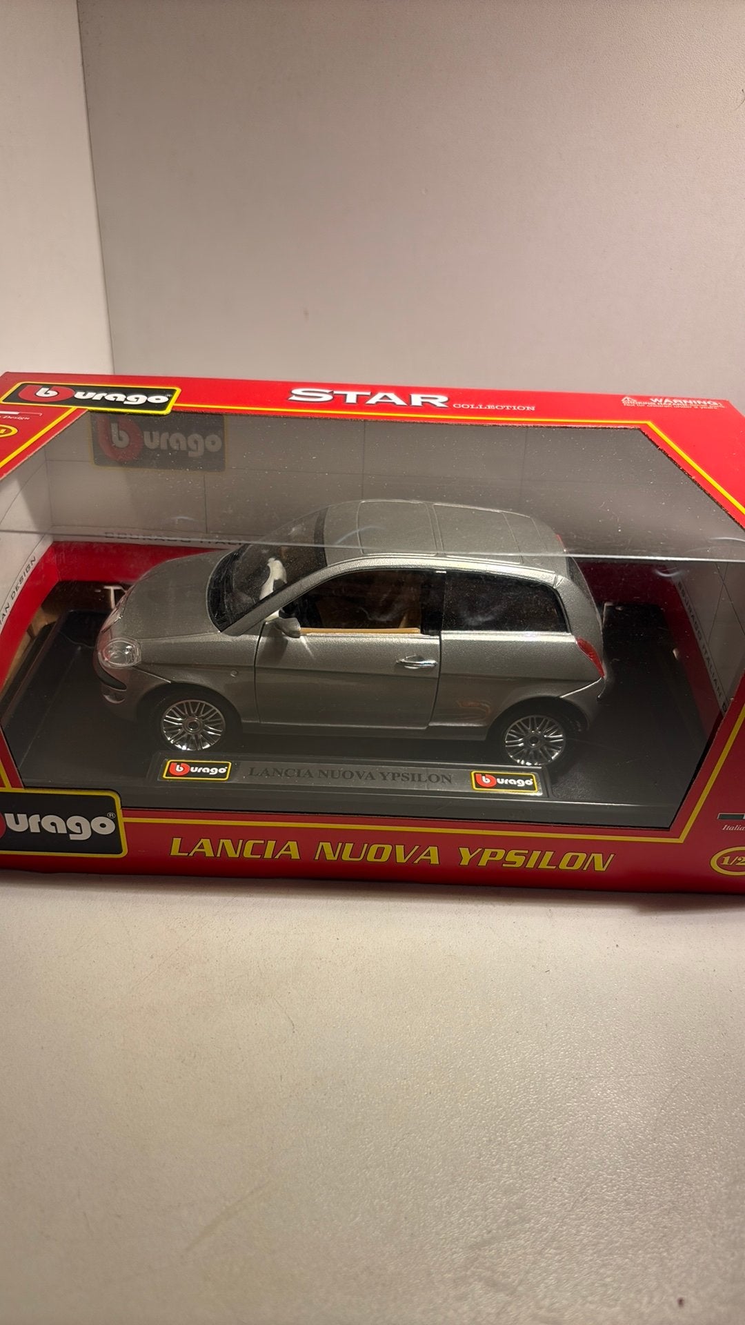 Lancia nuova ypsilon Bburago 1.24, Ophalen of Verzenden, Bburago, A, A