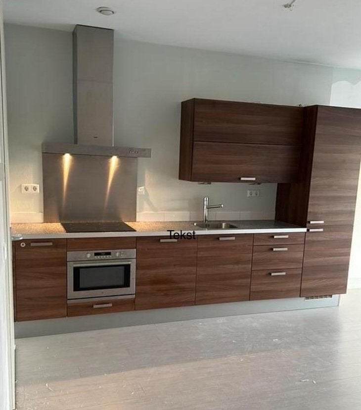 Keuken gebruikt inclusief apparatuur, Ophalen, Gebruikt, Bruin, Kunststof