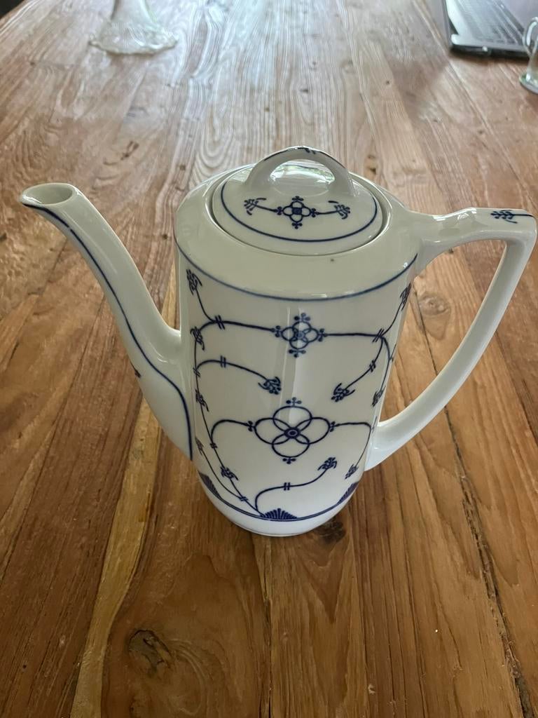 vintage theepot jager eisenberg ,hoogwaardig porselein ., Overige typen, Ophalen of Verzenden, Zo goed als nieuw, Overige stijlen