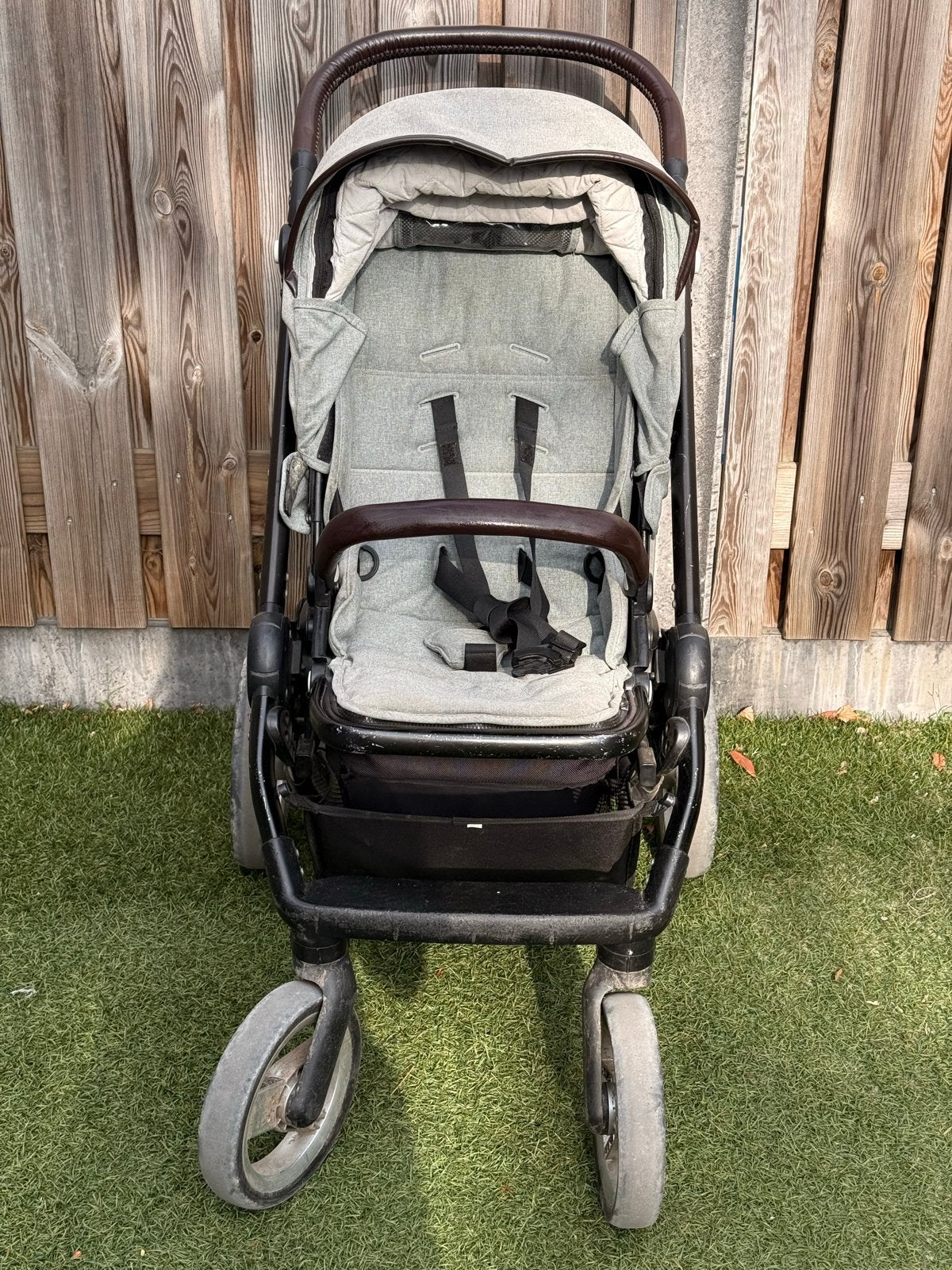 Mutsy kinderwagen met reiswieg - veel gebruikt, Gebruikt, Met reiswieg, Mutsy, Ophalen