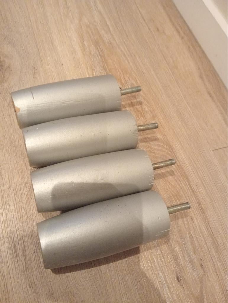 Set van 4 bedpoten met schroefdraad - Zilverkleurig, Gebruikt, Ophalen of Verzenden, Metaal, Modern
