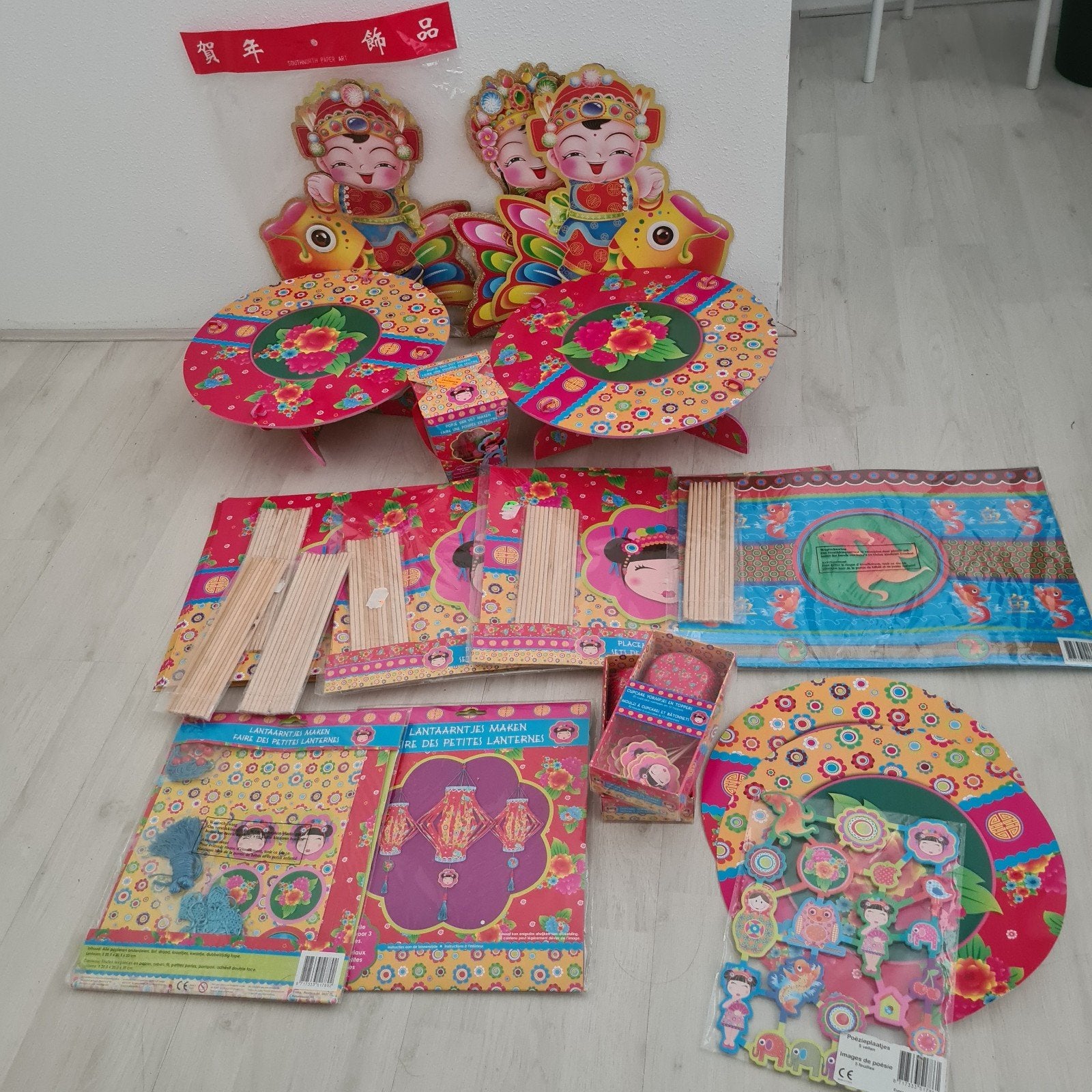 Groot Chinees Feestpakket: Cupcakes, Etageres, Decoratie, Ophalen of Verzenden, Nieuw, Versiering, Verjaardag