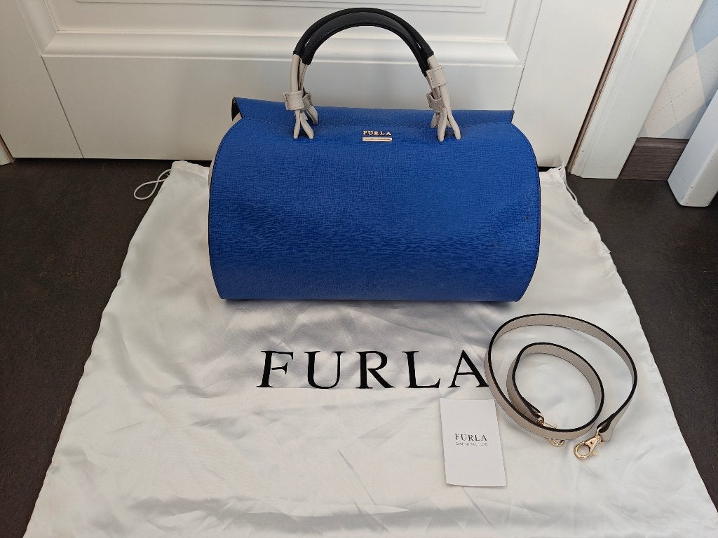Prachtige Furla Handtas Schoudertas tricolore, Sieraden, Tassen en Uiterlijk, Ophalen of Verzenden, Zo goed als nieuw, Blauw, Handtas