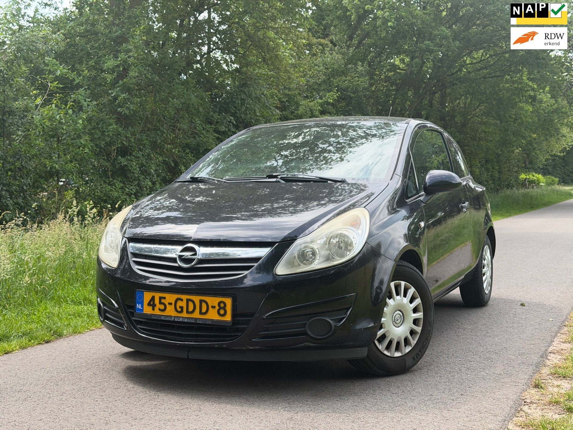 Opel Corsa 1.0-12V Essentia | Cruise control Nu € 1.275,-!, Auto's, Voorwielaandrijving, Zwart, 60 pk, Zwart