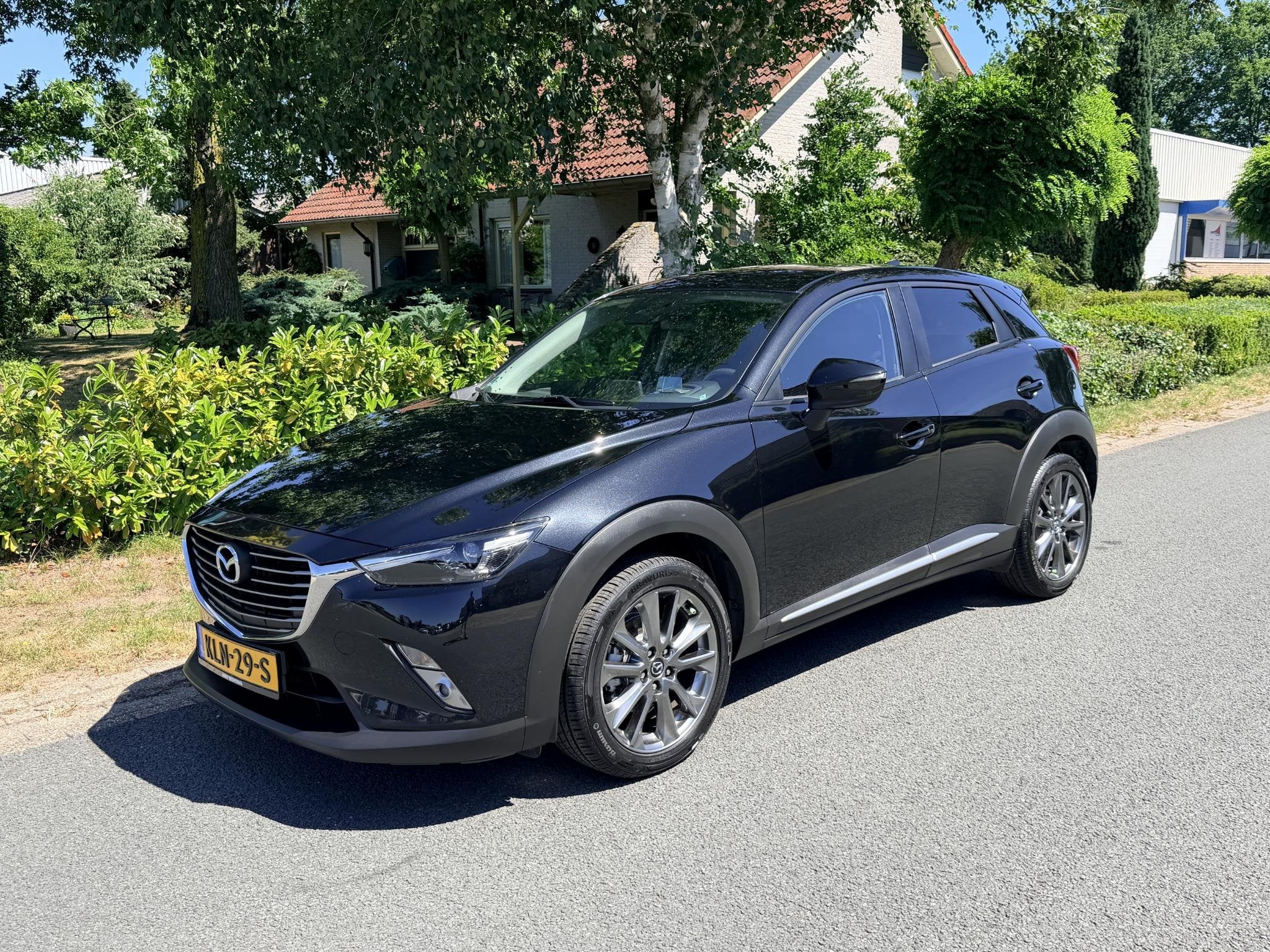 Mazda CX-3 2.0 SkyActiv-G 120pk AUT Signature•Leder•Trek, Auto's, 1998 cc, Euro 6, 4 cilinders, Zwart