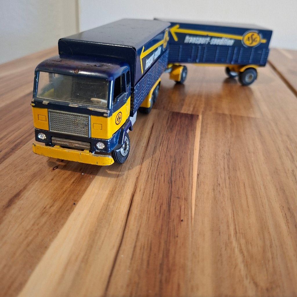 ASG TEKON DENMARK VOLVO F 88 6 X 2 MW +DAKBORD METAAL +H.H., Verzenden, Gebruikt, Bus of Vrachtwagen, Tekno