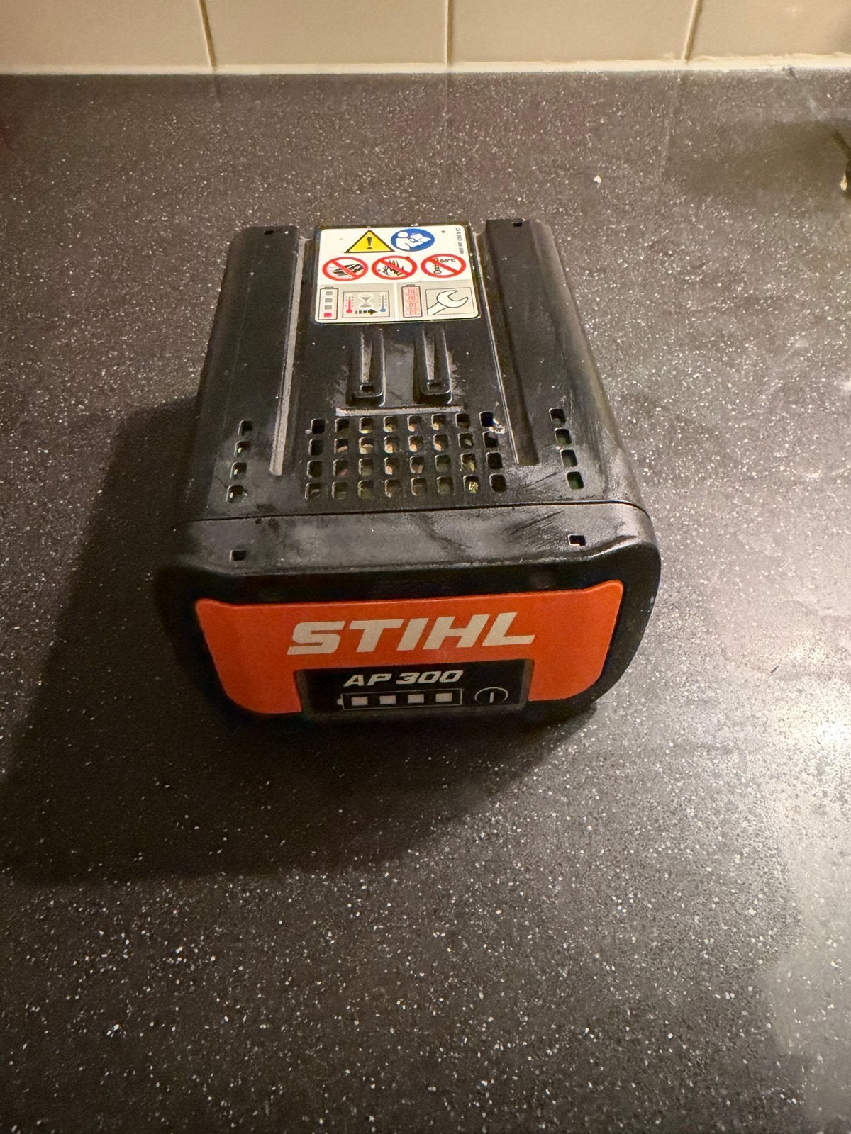 Stihl AP 300 Accu - Krachtige Batterij voor Tuingereedschap, Ophalen of Verzenden, Gebruikt