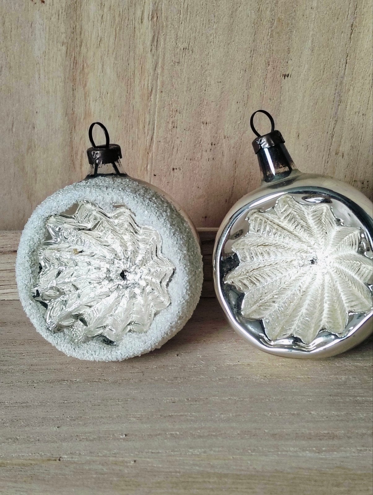 Oude kerstversiering glazen reflector deuk kerstbal, Diversen, Kerst, Ophalen of Verzenden, Gebruikt