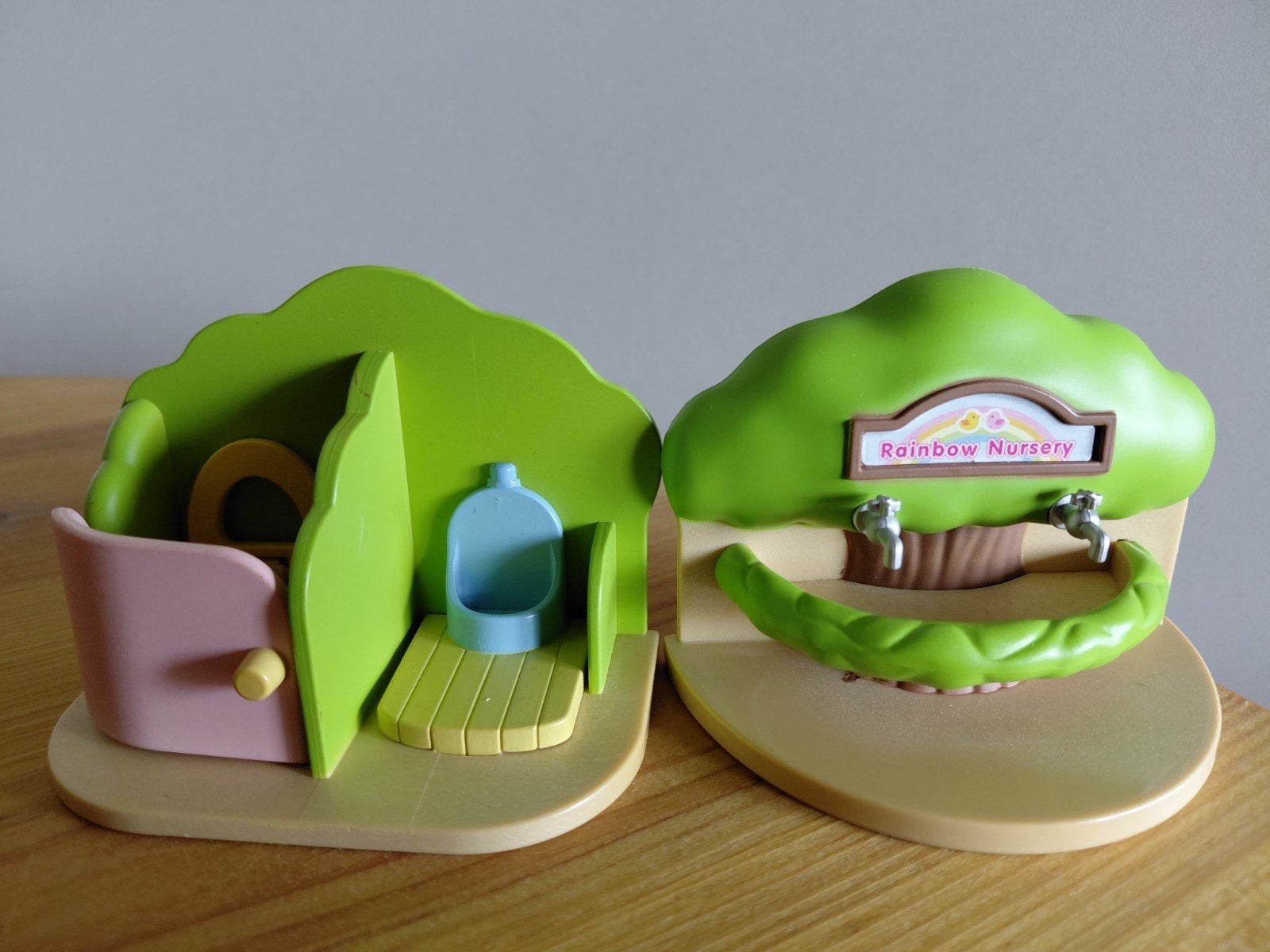 Sylvanian Families crèche toilet/kraantje tweedelig compleet, Ophalen of Verzenden, Zo goed als nieuw