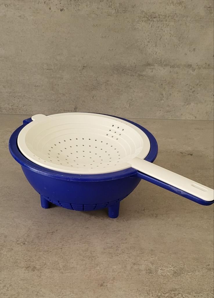 Tupperware Vergiet - Blauw met Wit Handvat, Huis en Inrichting, Keuken | Tupperware, Ophalen of Verzenden, Gebruikt, Blauw, Overige typen