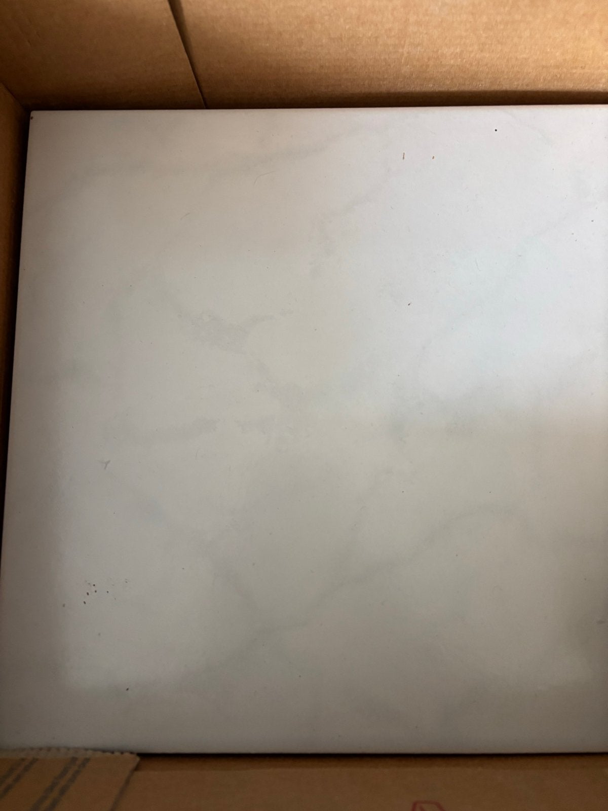 Restantje tegels, lichte marmer’look’, 2 maten, Ophalen, Gebruikt, Overige typen, 20 tot 40 cm