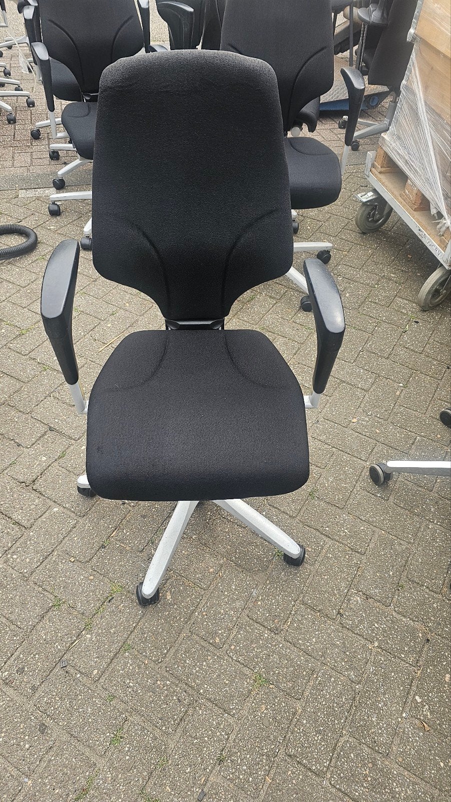 giroflex bureaustoelen €95,= perstuk, Ophalen of Verzenden, Zwart