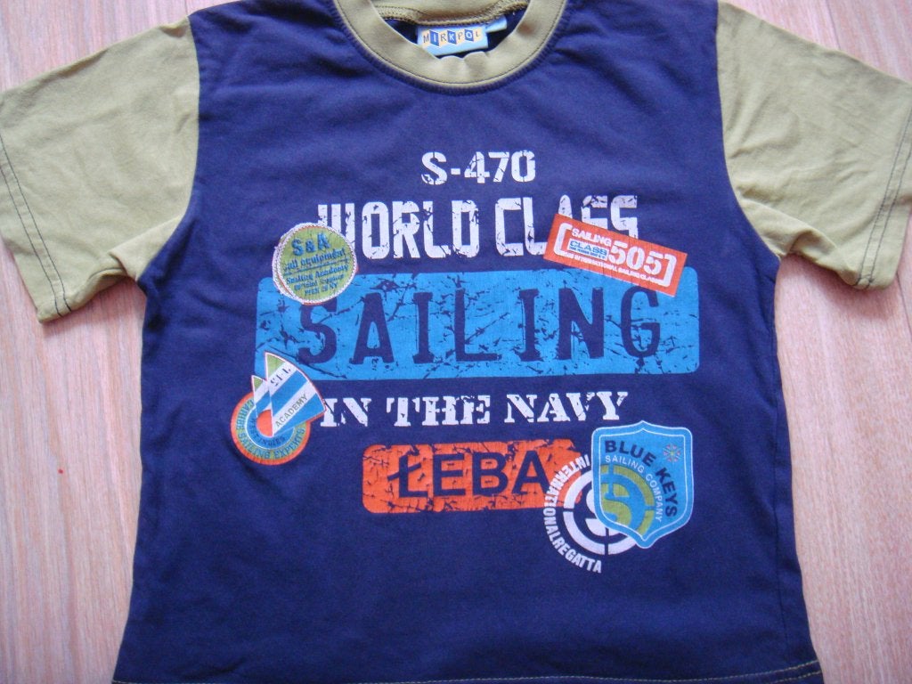 T-shirt jongens maat 104 in zeer goede staaT, Ophalen of Verzenden, Zo goed als nieuw, Jongen, Shirt of Longsleeve