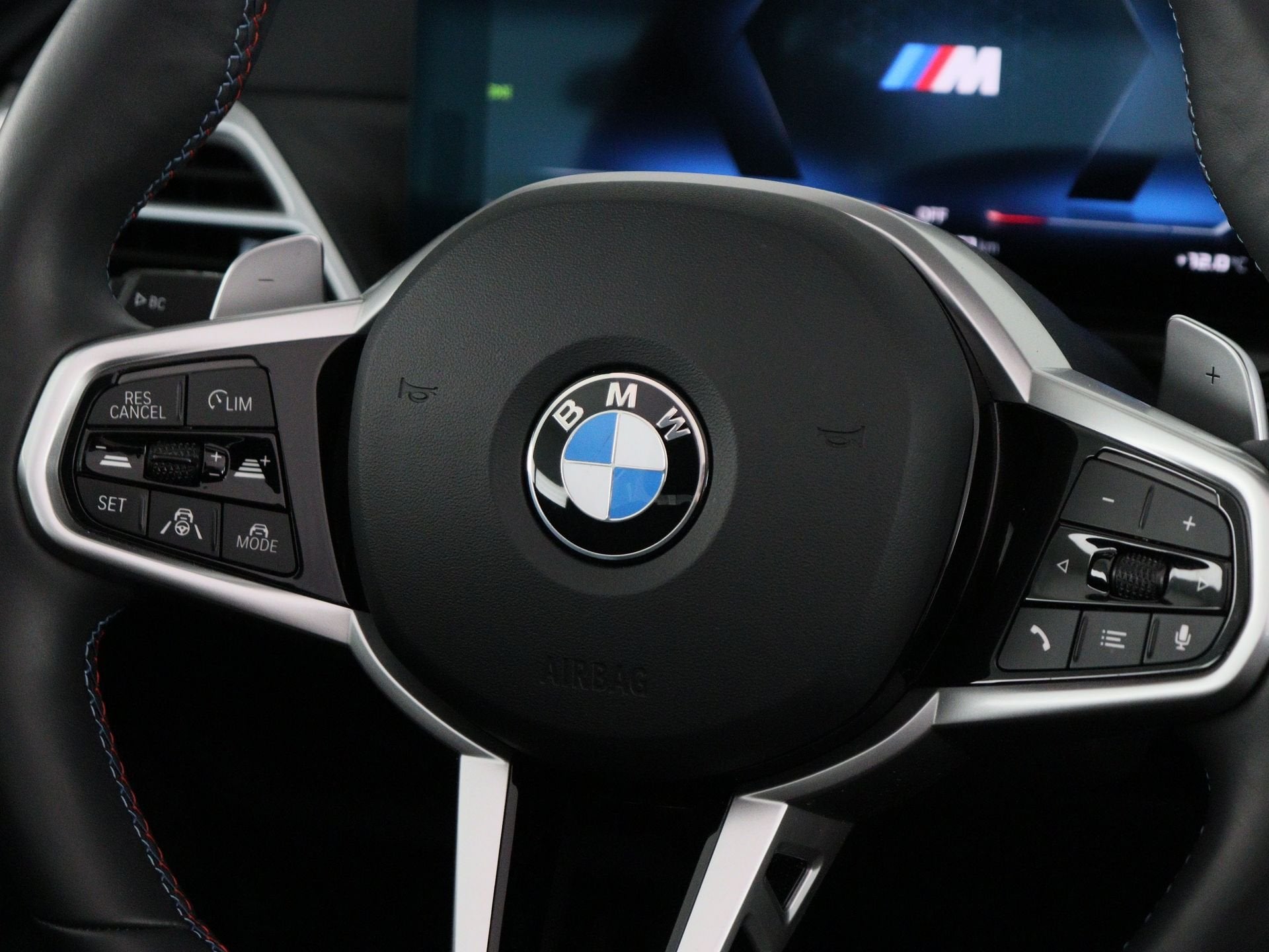 BMW 4 Serie Cabriolet M440i xDrive M-Sport Pro (bj 2025), Auto's, Dealer onderhouden, Gebruikt, Zwart, 4-Serie