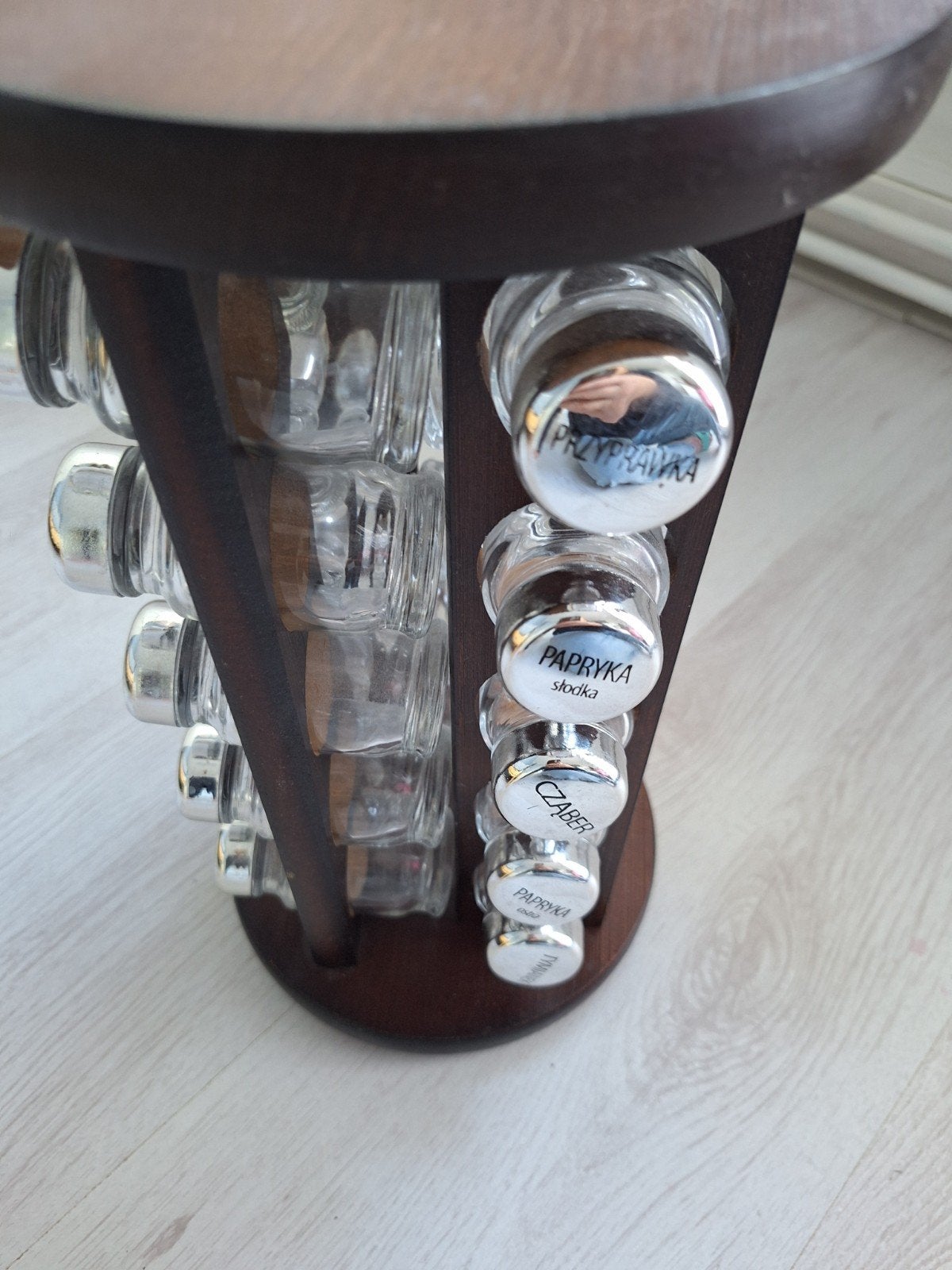Houten kruidenrek met 20 glazen potjes, Hout, Ophalen of Verzenden, Overige typen, Gebruikt